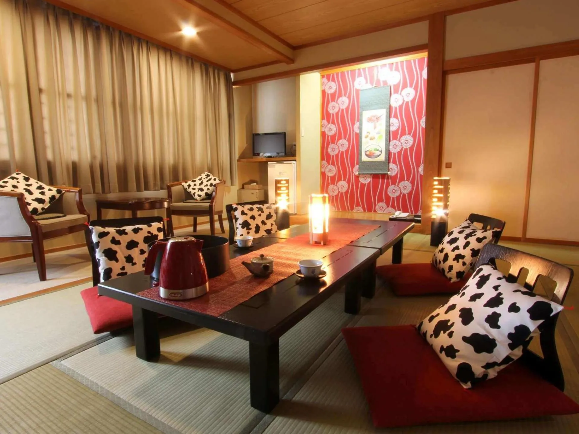 Living room in Hotel Symphony Sagae Onsen