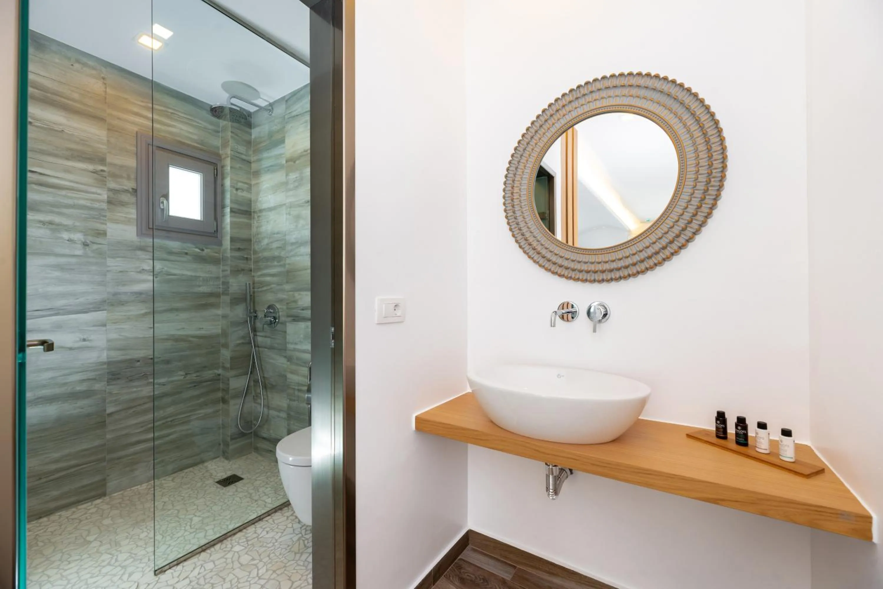 Bathroom in Deluxe Suites Santorini