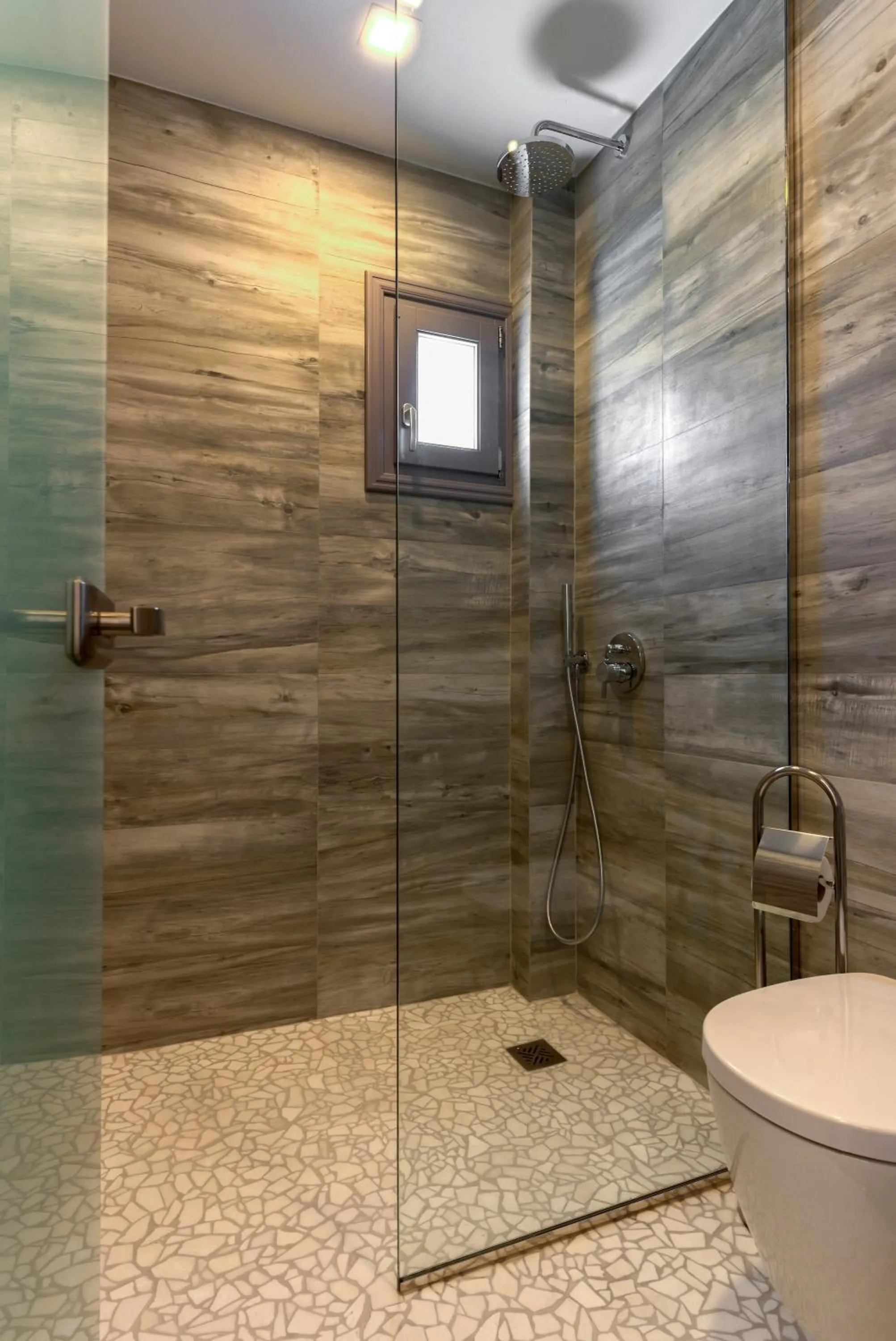 Bathroom in Deluxe Suites Santorini