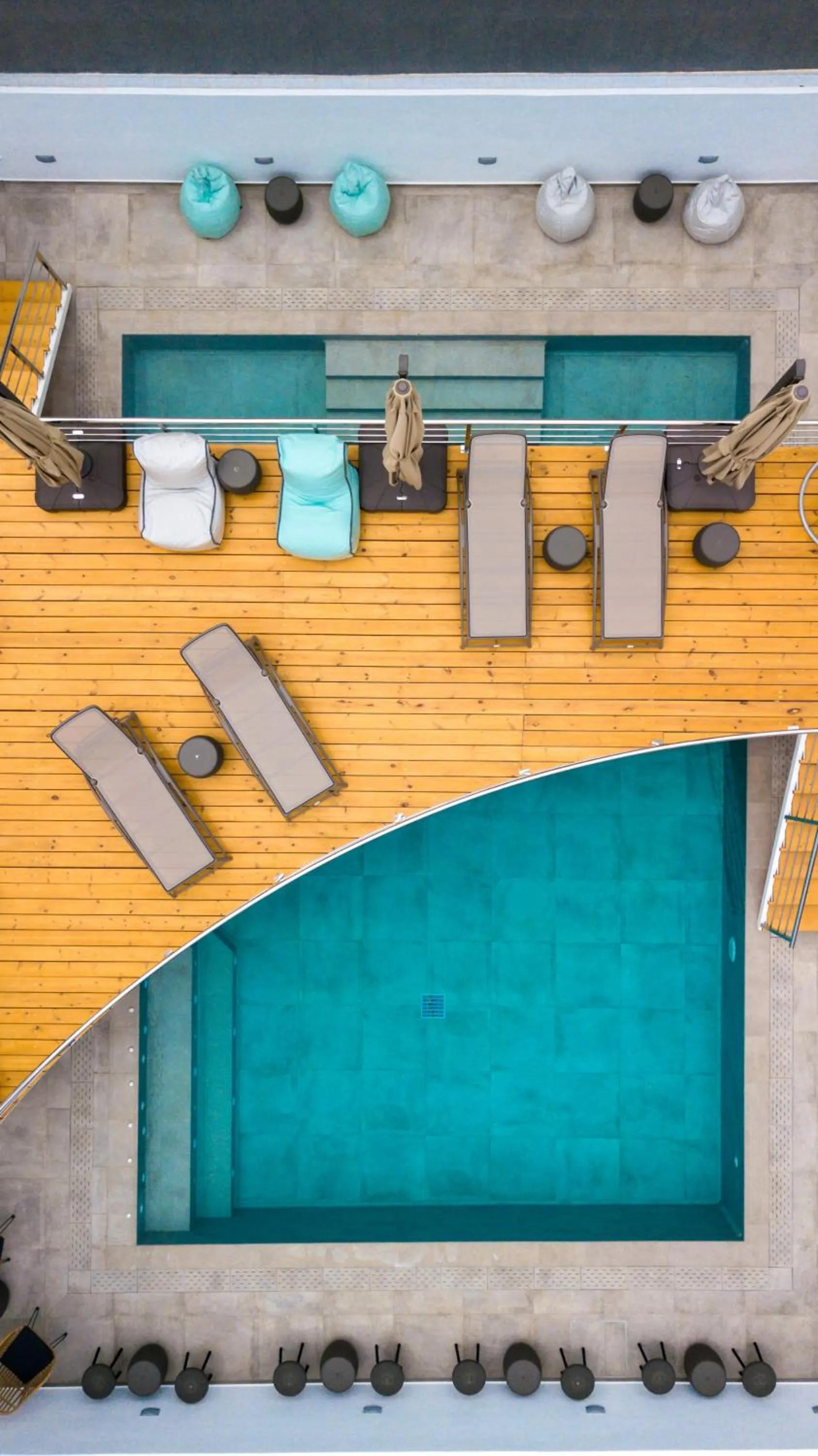 Swimming pool in Deluxe Suites Santorini