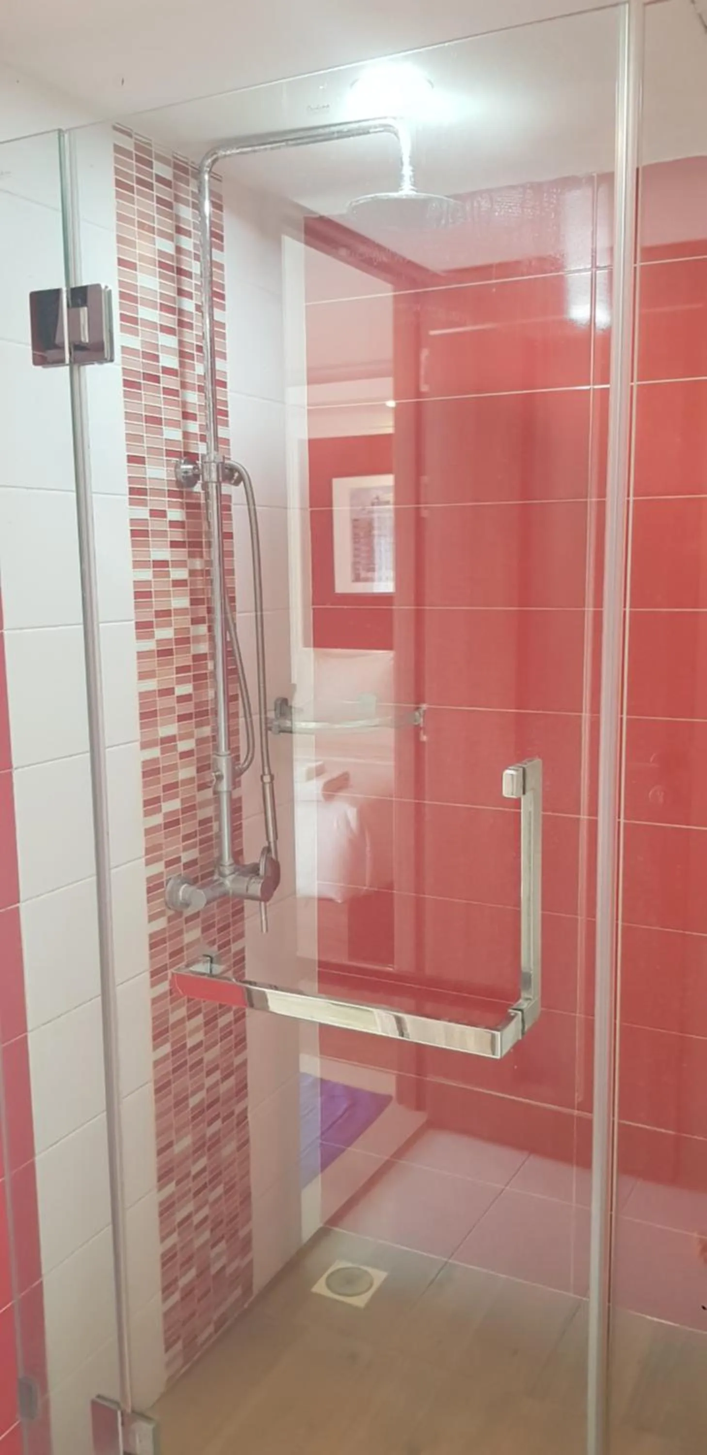 BlueTel Re'sidencE Bangkok IMPACT บลูเทล เรซิดองส์ กรุงเทพ อิมแพค