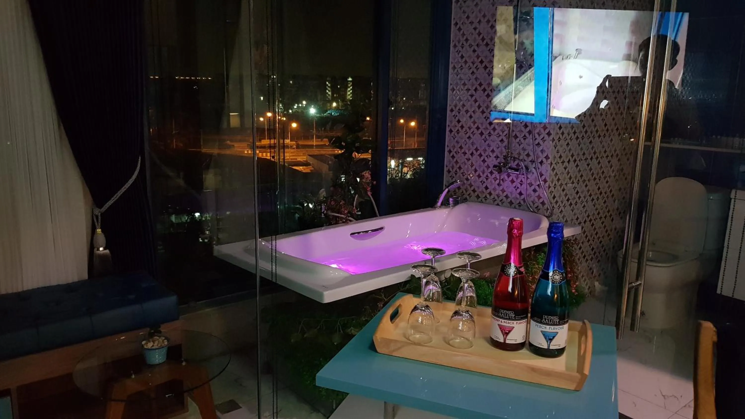 BlueTel Re'sidencE Bangkok IMPACT บลูเทล เรซิดองส์ กรุงเทพ อิมแพค