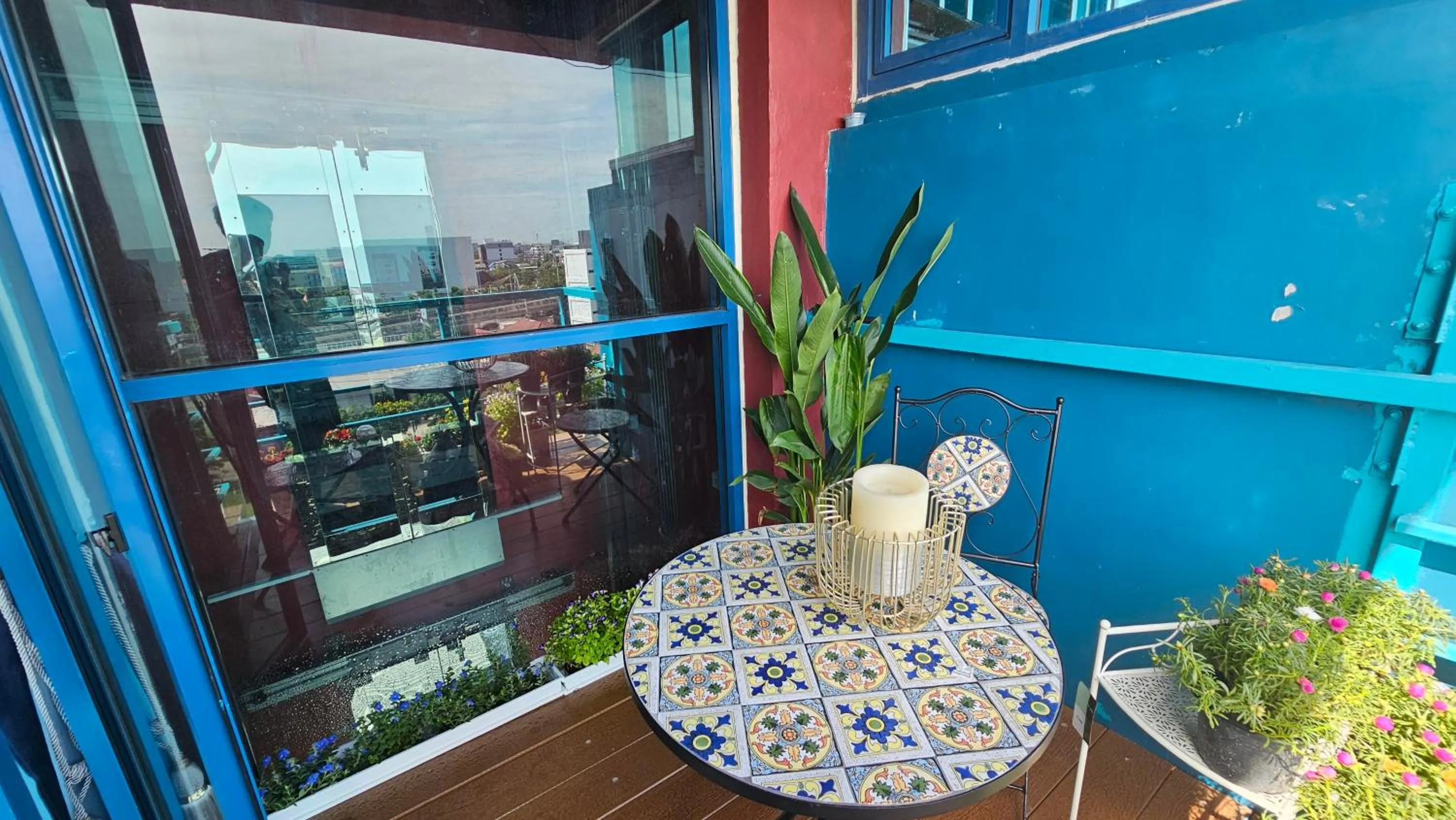 BlueTel Re'sidencE Bangkok IMPACT บลูเทล เรซิดองส์ กรุงเทพ อิมแพค