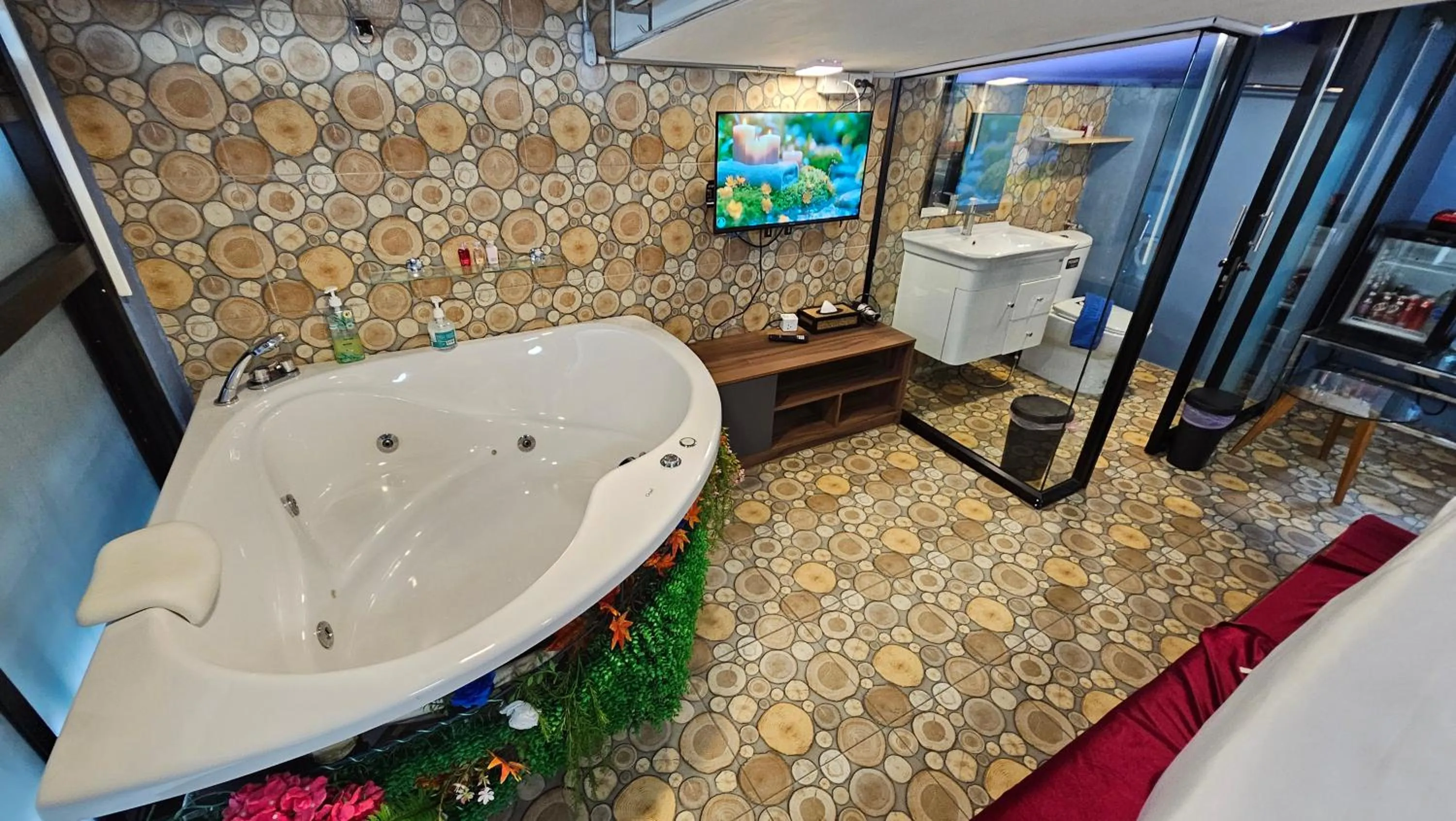 BlueTel Re'sidencE Bangkok IMPACT บลูเทล เรซิดองส์ กรุงเทพ อิมแพค