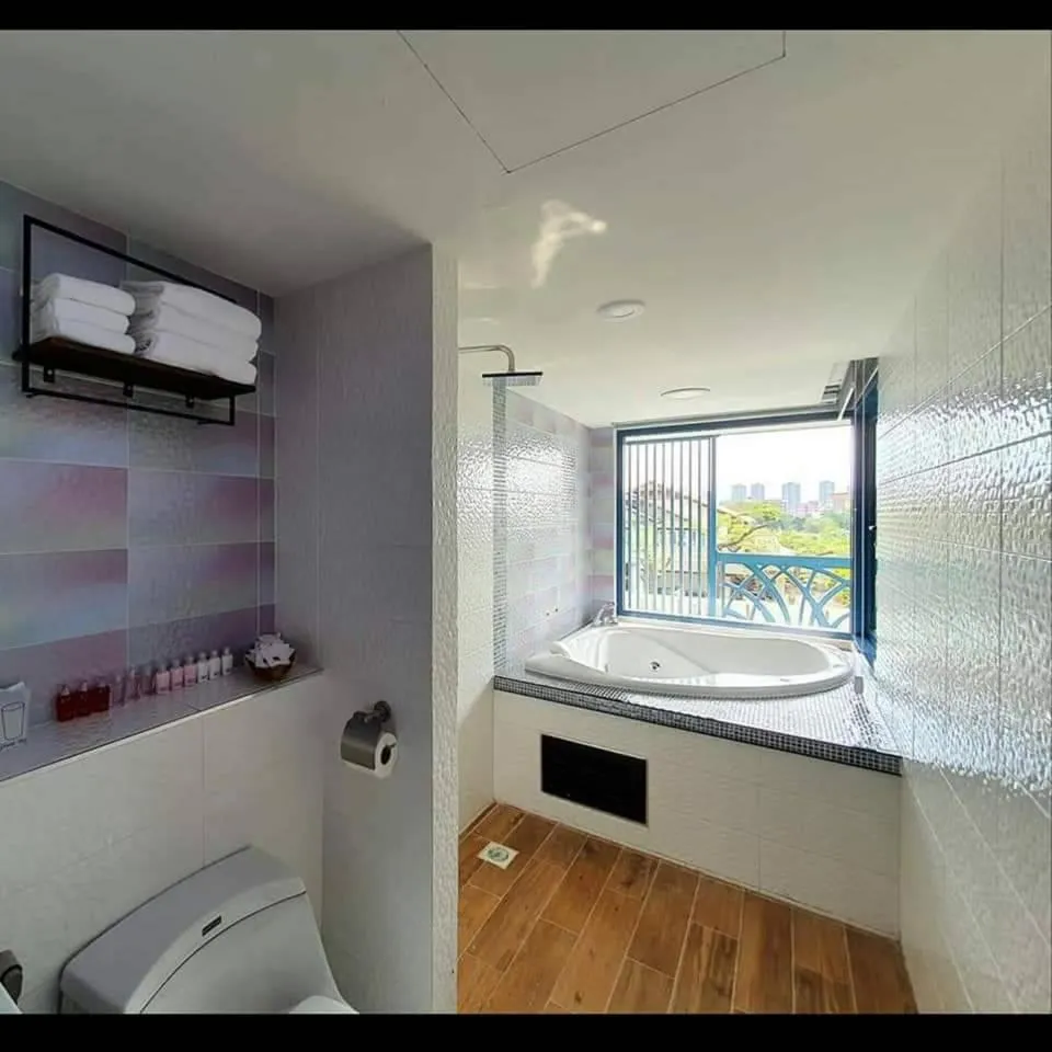 BlueTel Re'sidencE Bangkok IMPACT บลูเทล เรซิดองส์ กรุงเทพ อิมแพค