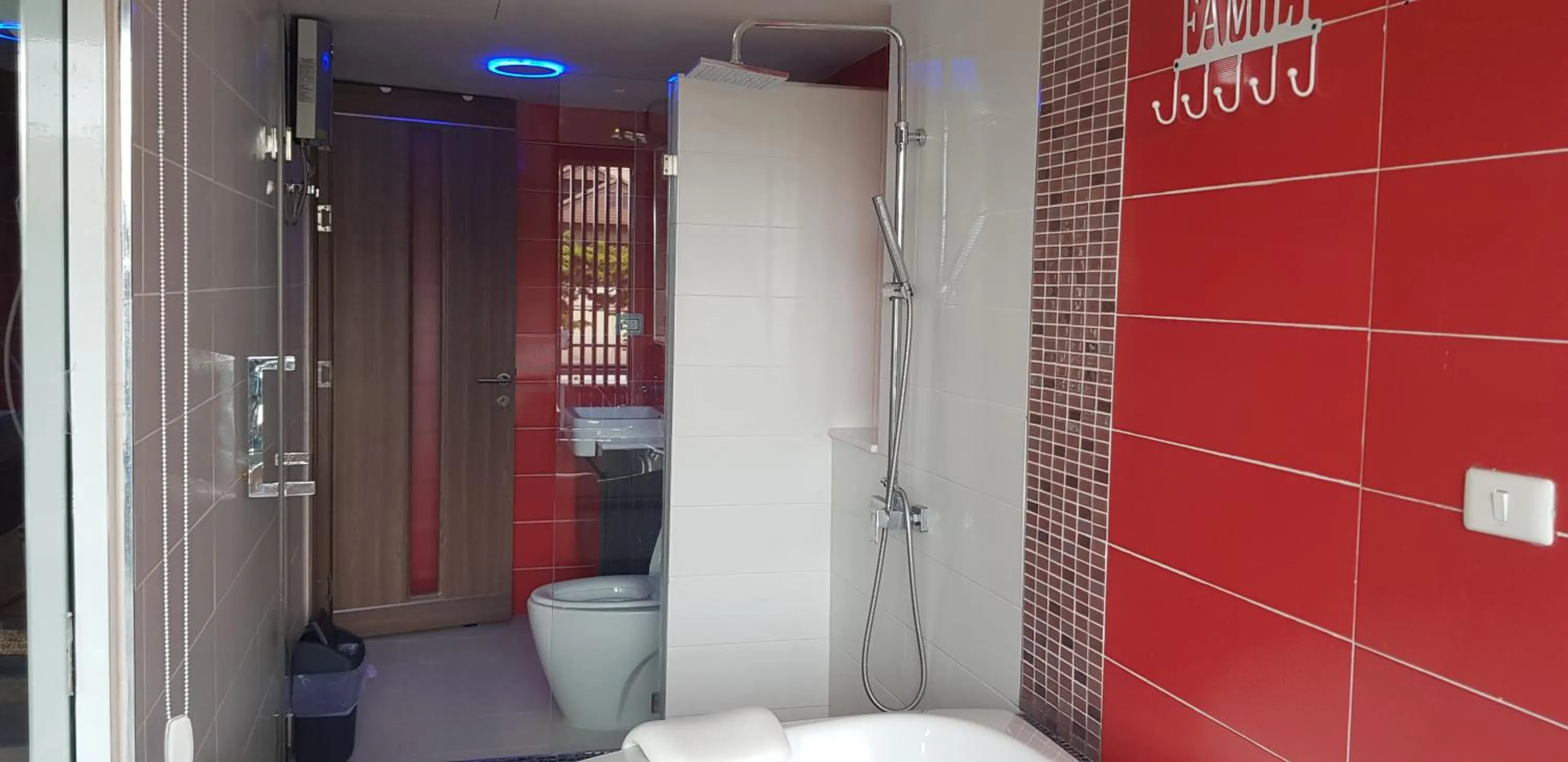 BlueTel Re'sidencE Bangkok IMPACT บลูเทล เรซิดองส์ กรุงเทพ อิมแพค