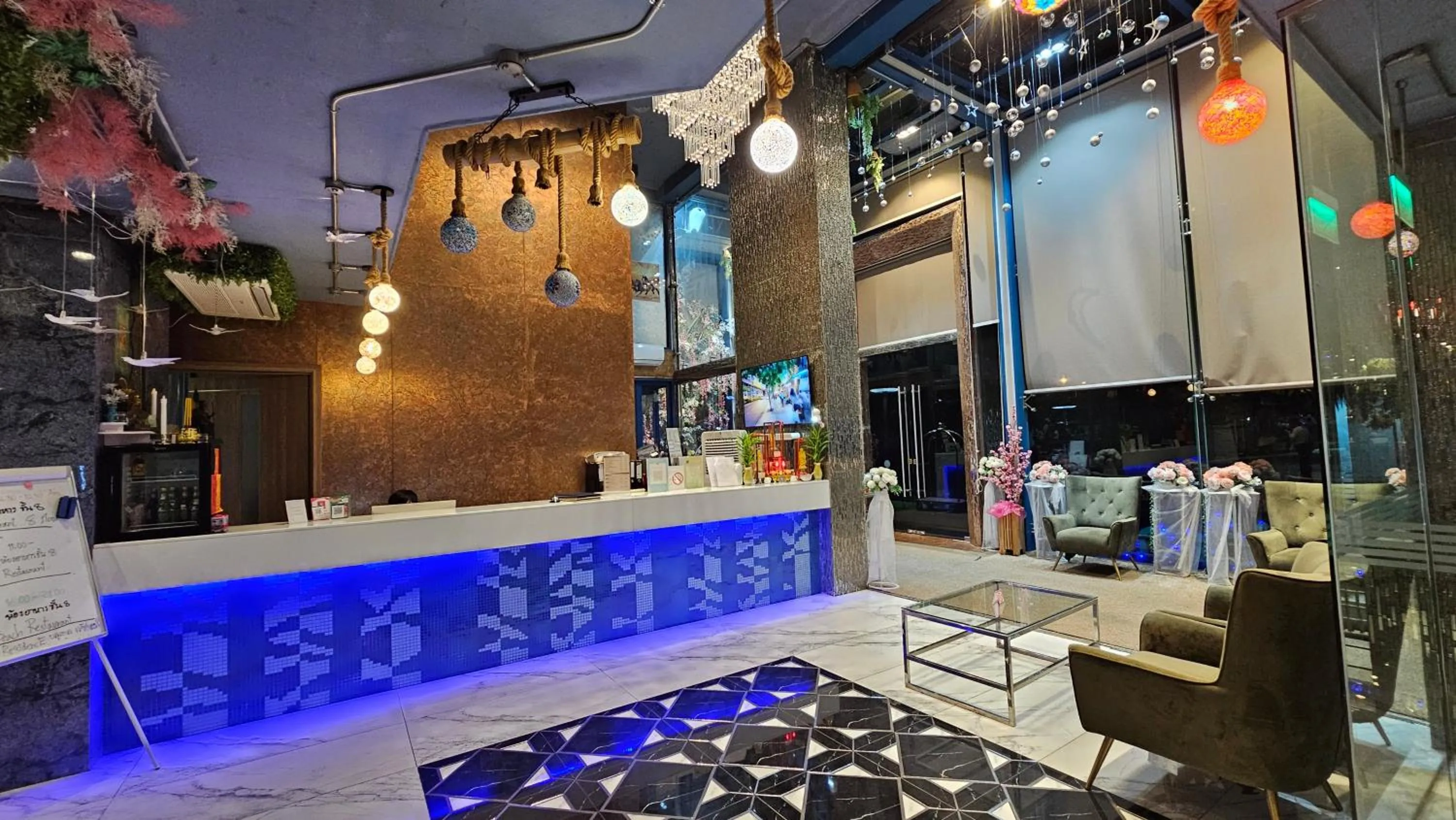 Lobby or reception in BlueTel Re'sidencE Bangkok IMPACT บลูเทล เรซิดองส์ กรุงเทพ อิมแพค