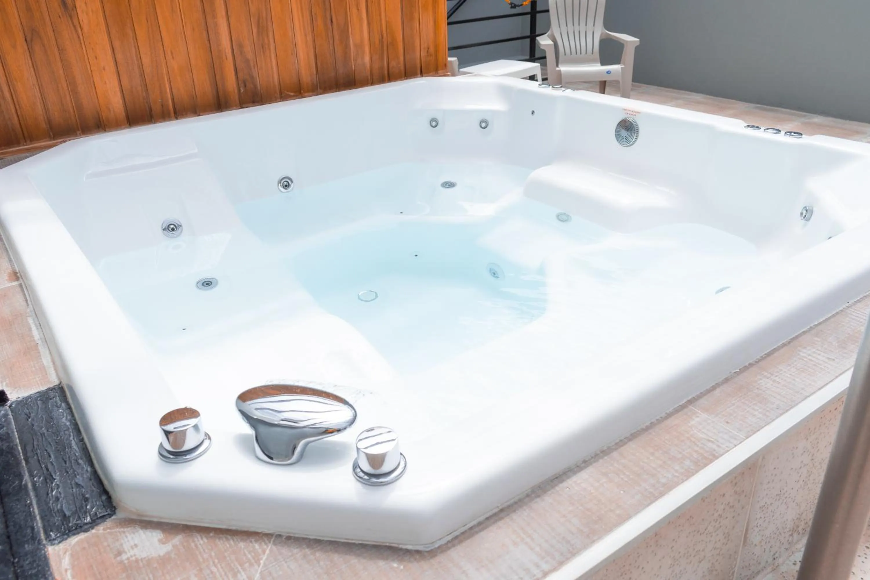 Hot Tub in Hotel Traful