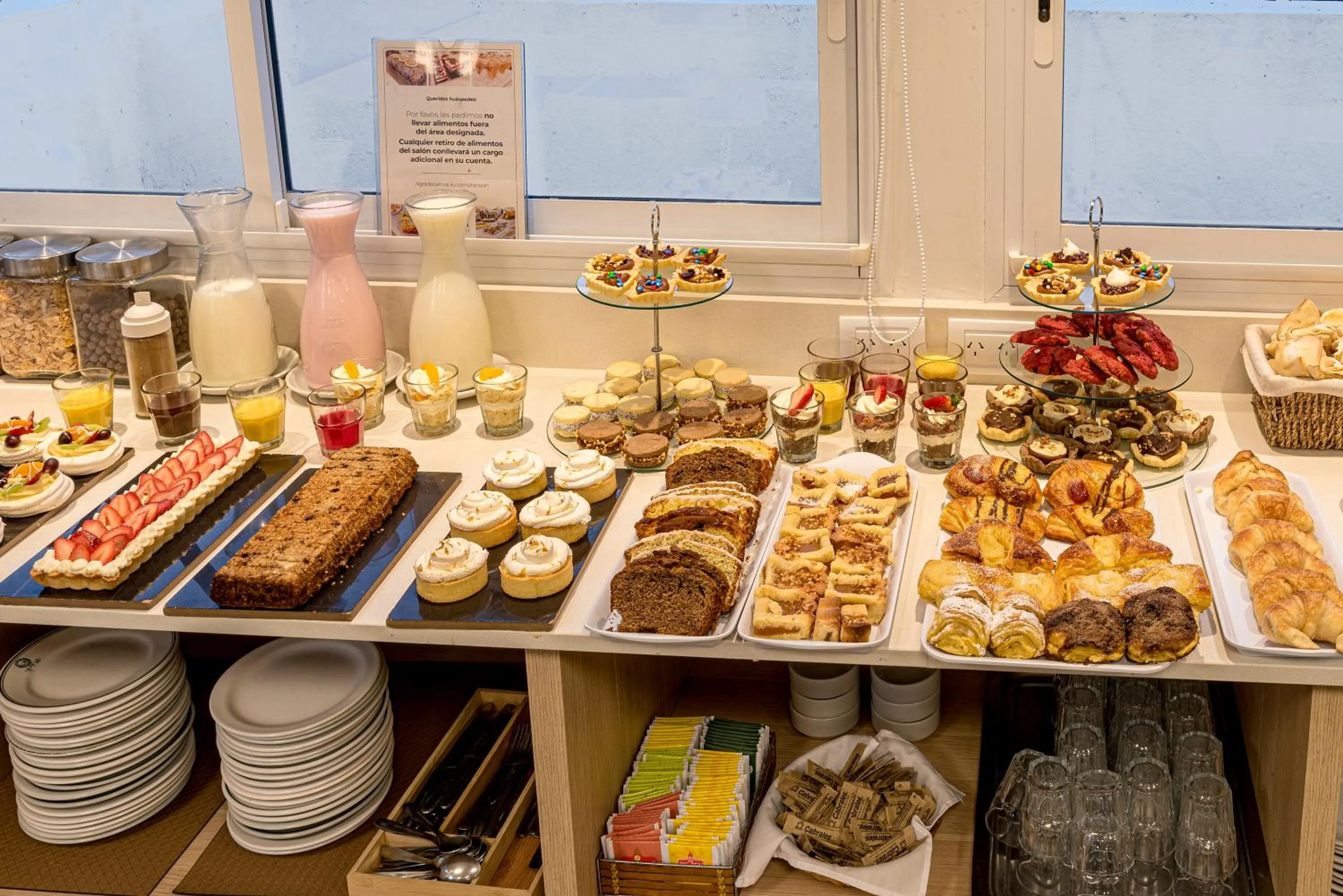 Buffet breakfast in Hotel Traful