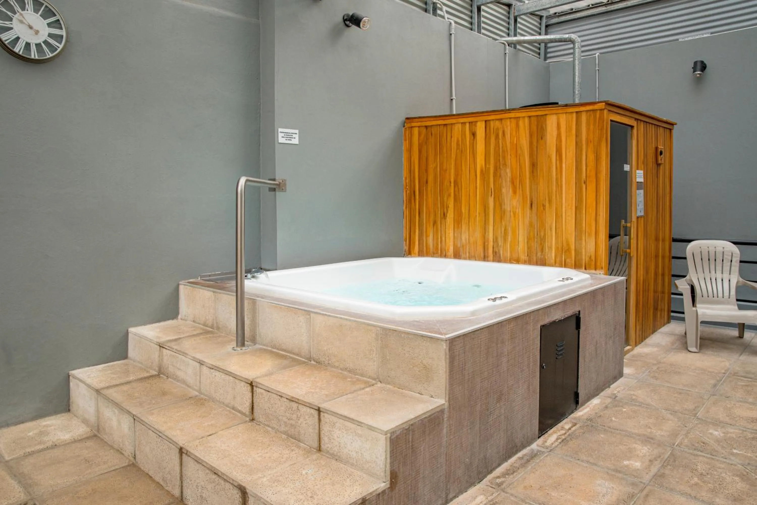 Hot Tub in Hotel Traful