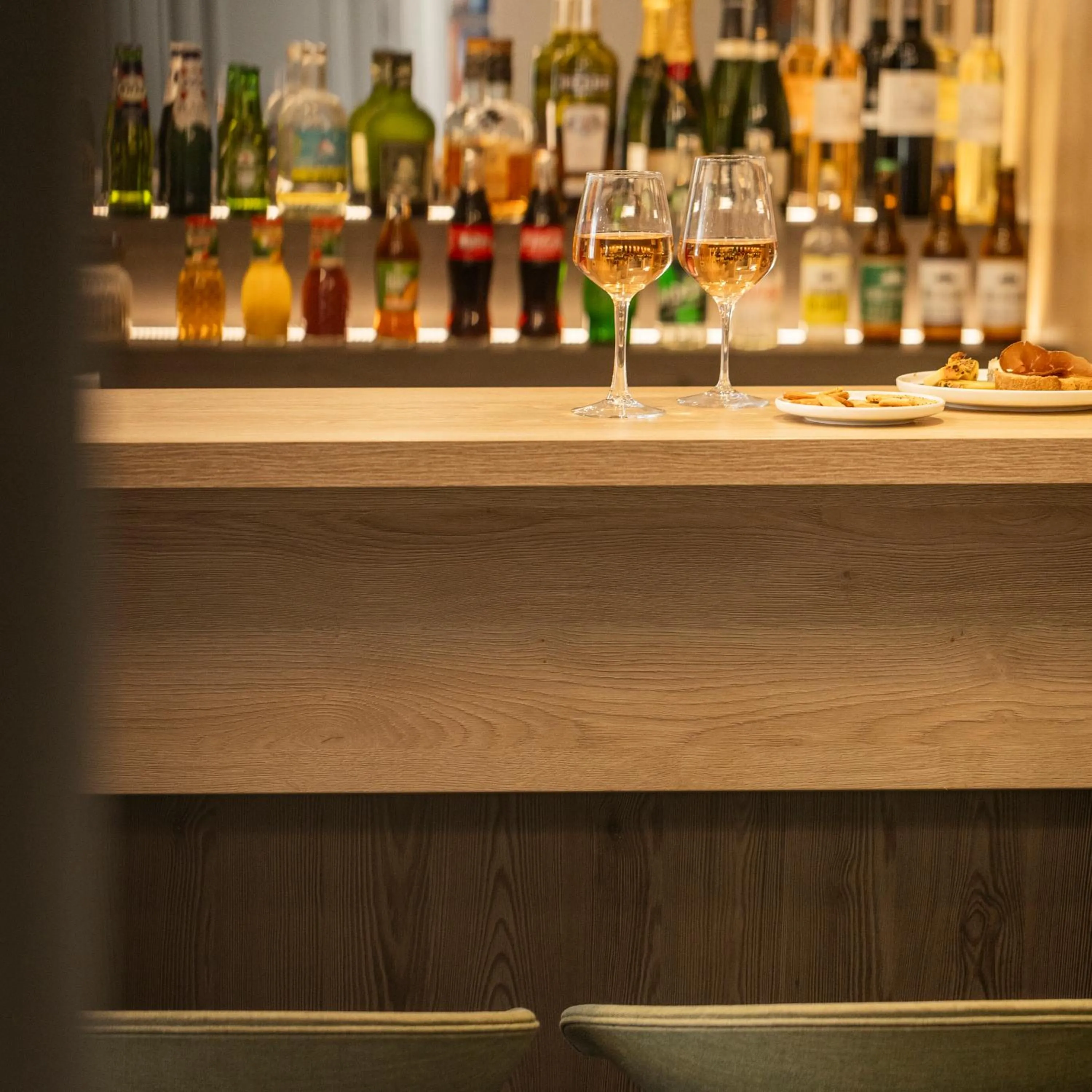 Lounge or bar in Hôtel Vendôme