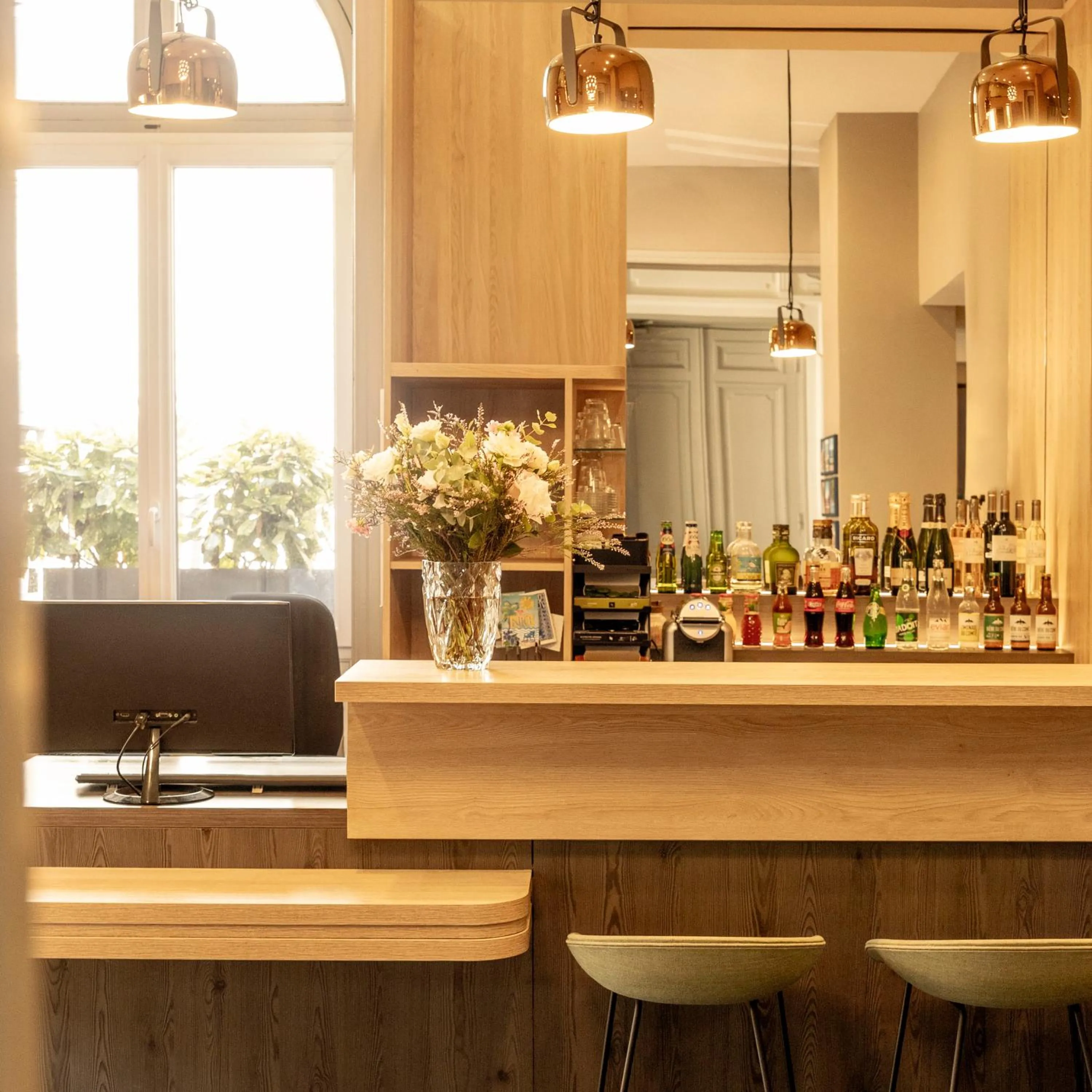 Lounge or bar in Hôtel Vendôme