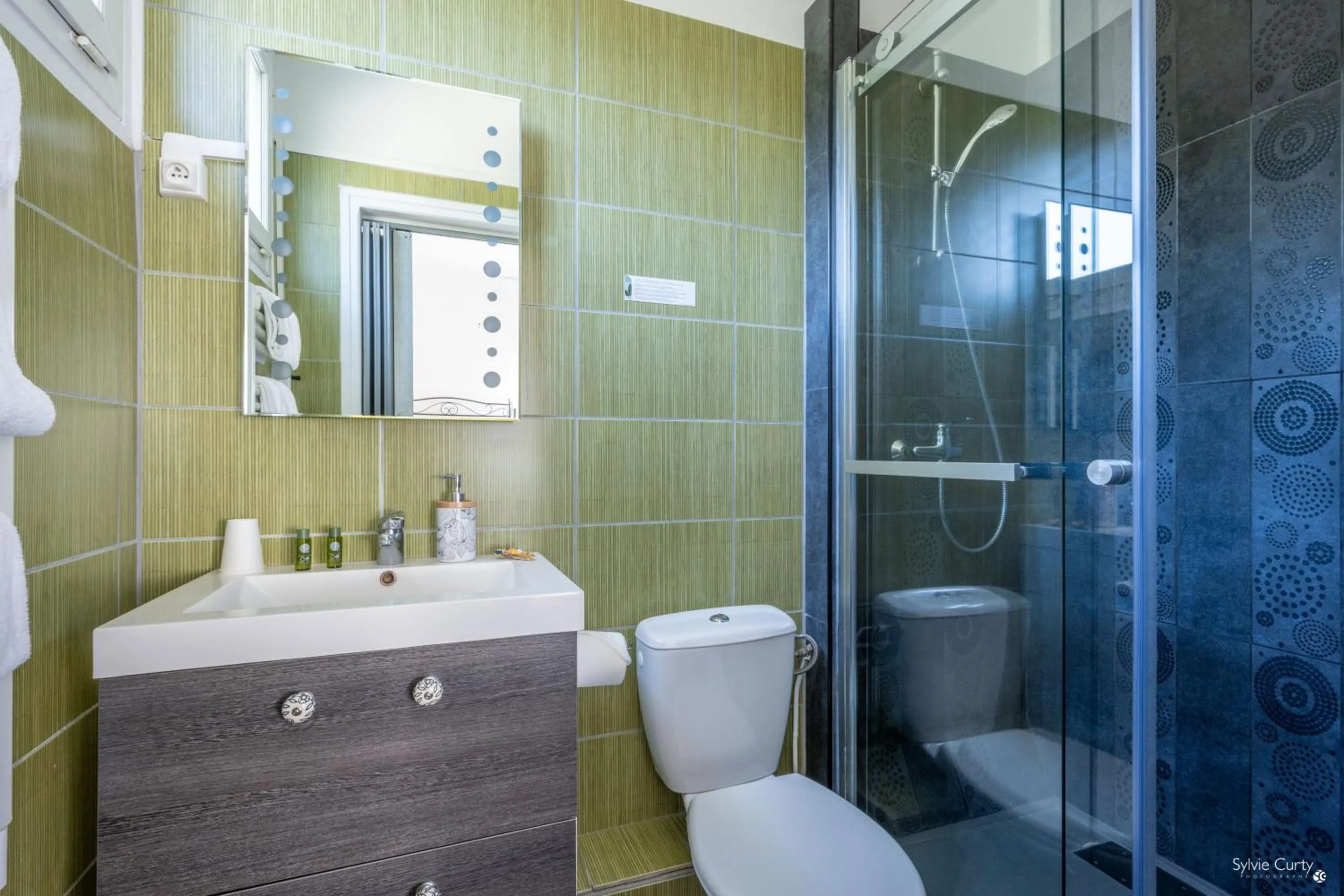 Bathroom in Hotel La Roseraie