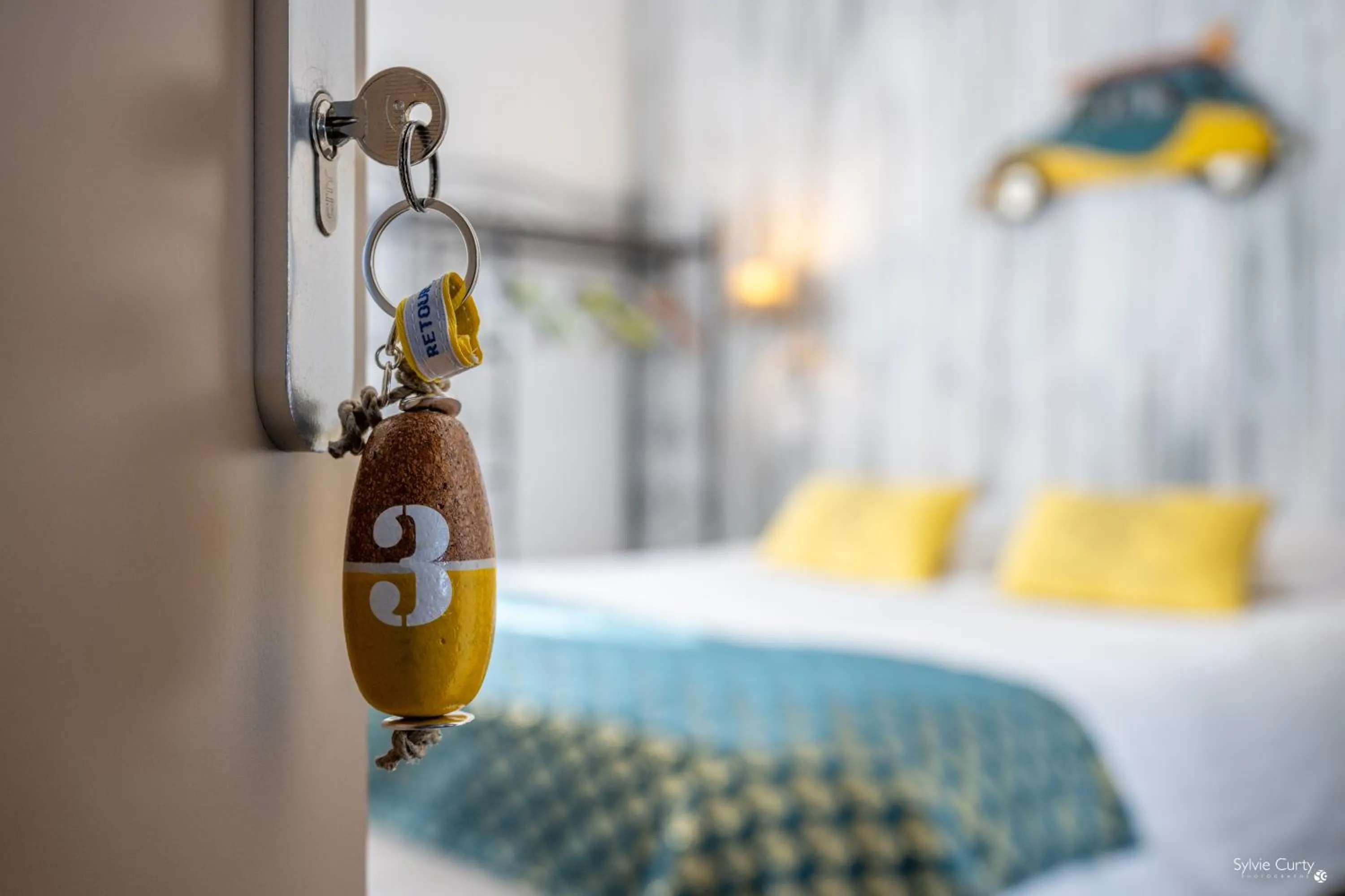 Bed in Hotel La Roseraie