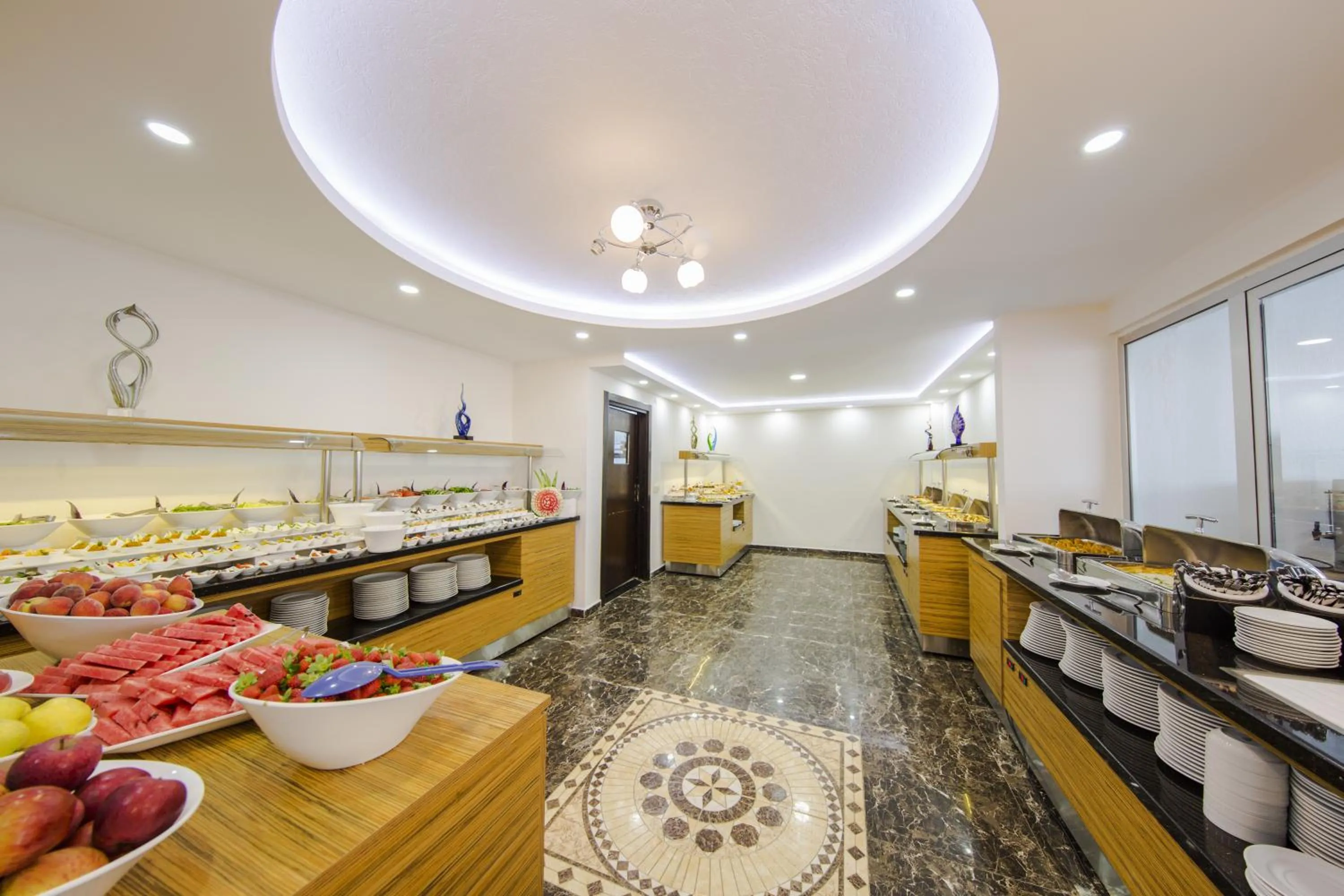 Restaurant/places to eat in Sarp Hotel Kadriye