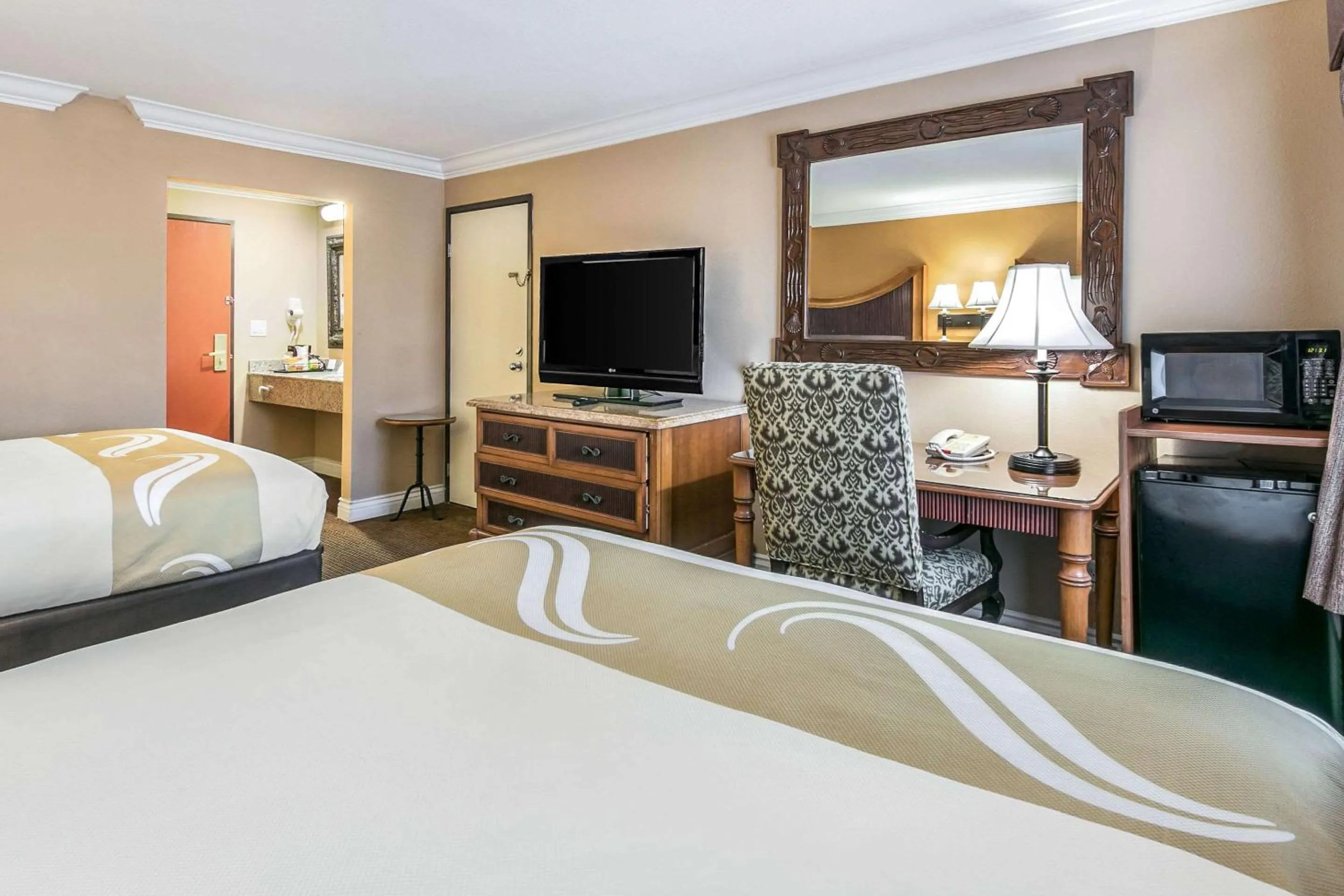 Bedroom, Bed in Quality Inn & Suites Atlanta Airport South