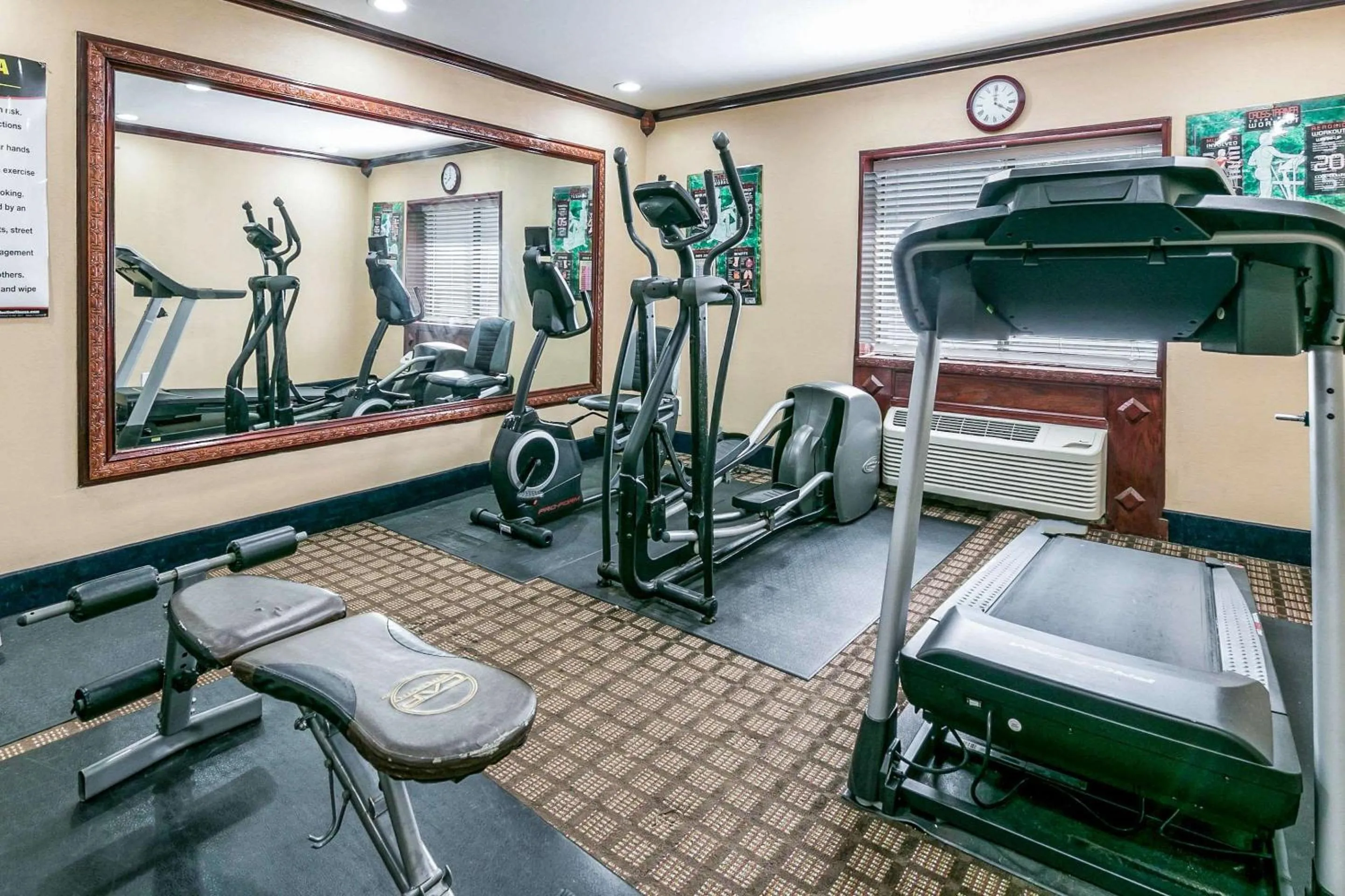Fitness centre/facilities in Quality Inn & Suites Atlanta Airport South