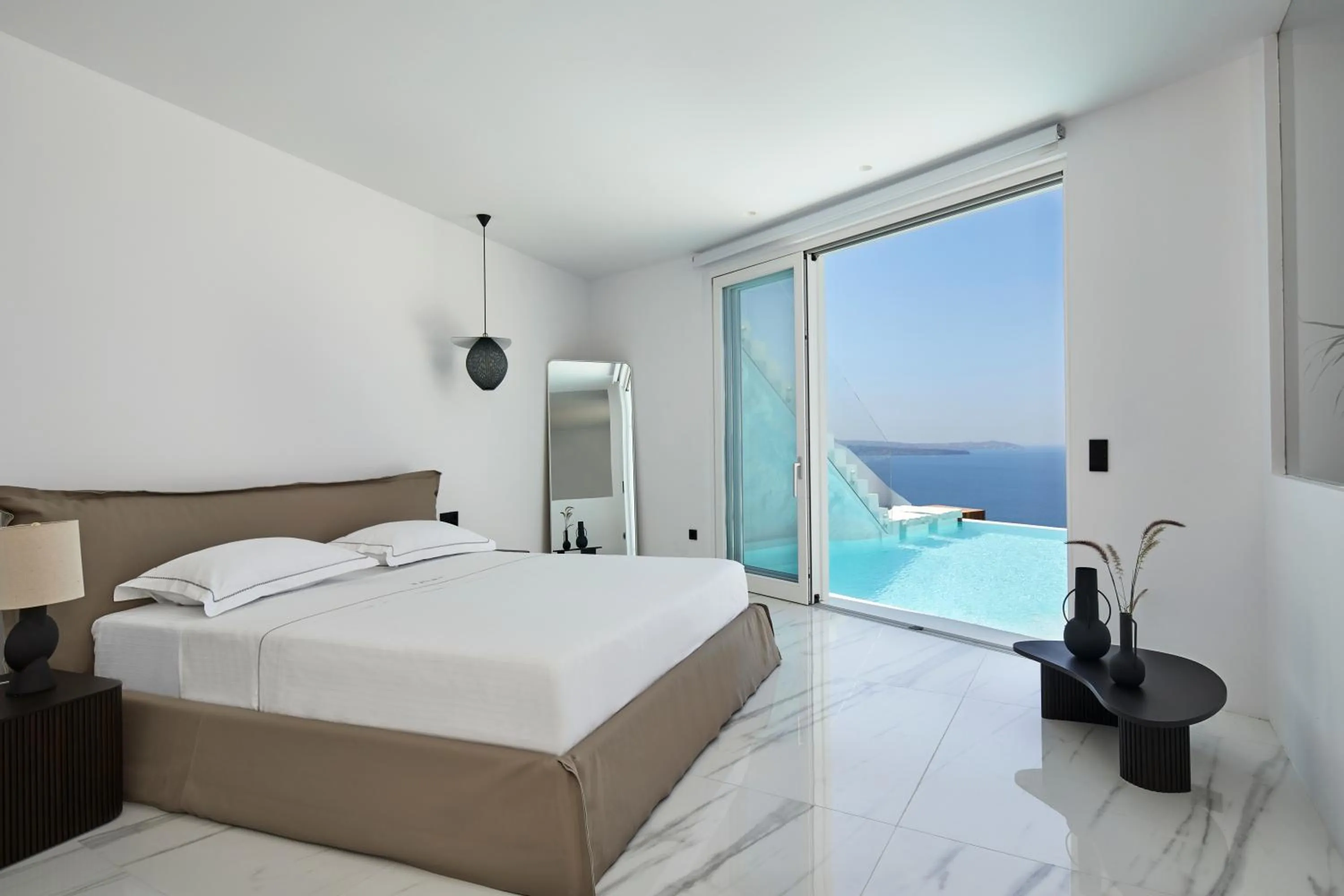 Bedroom, Bed in The Saint Hotel