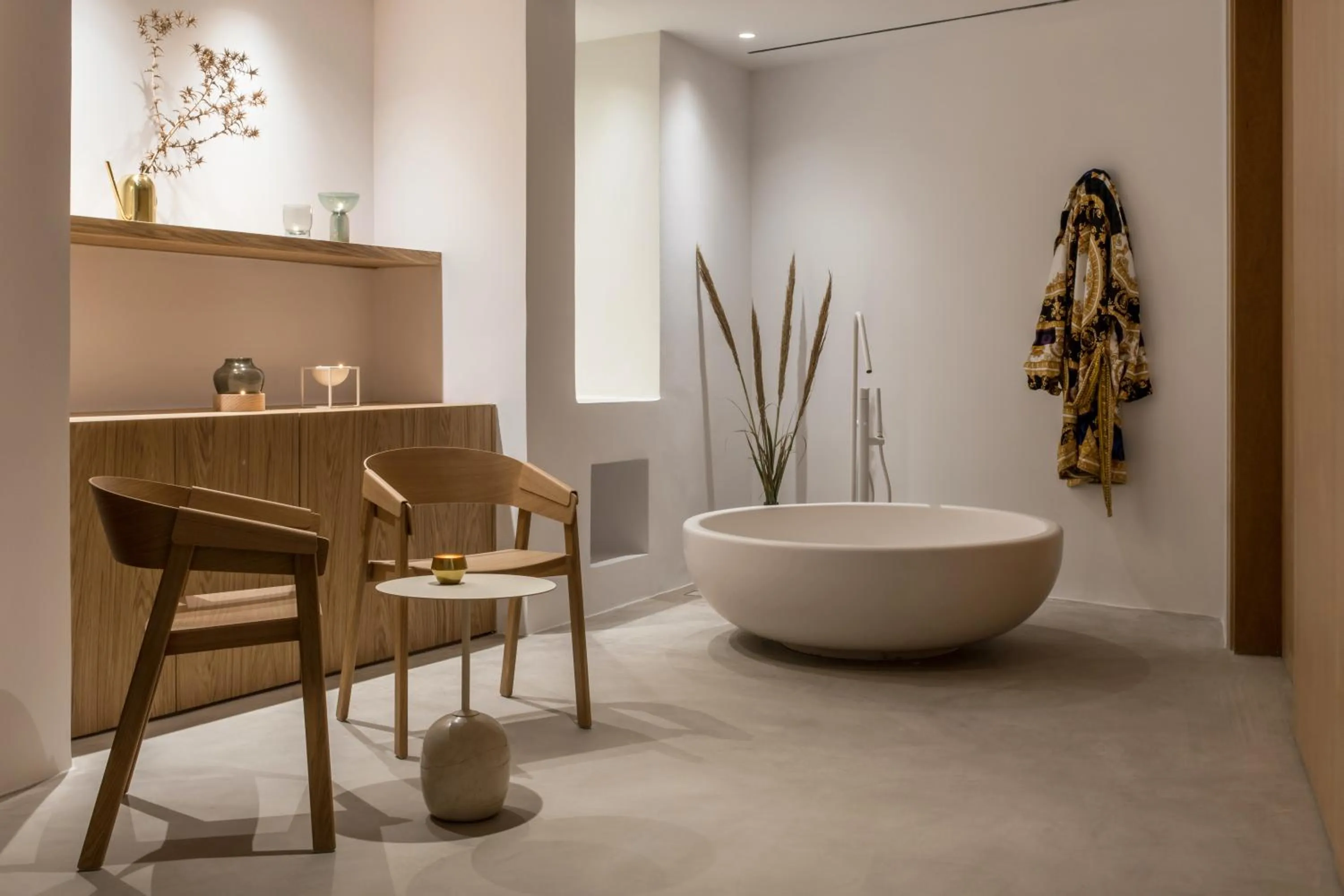 Massage in The Saint Hotel