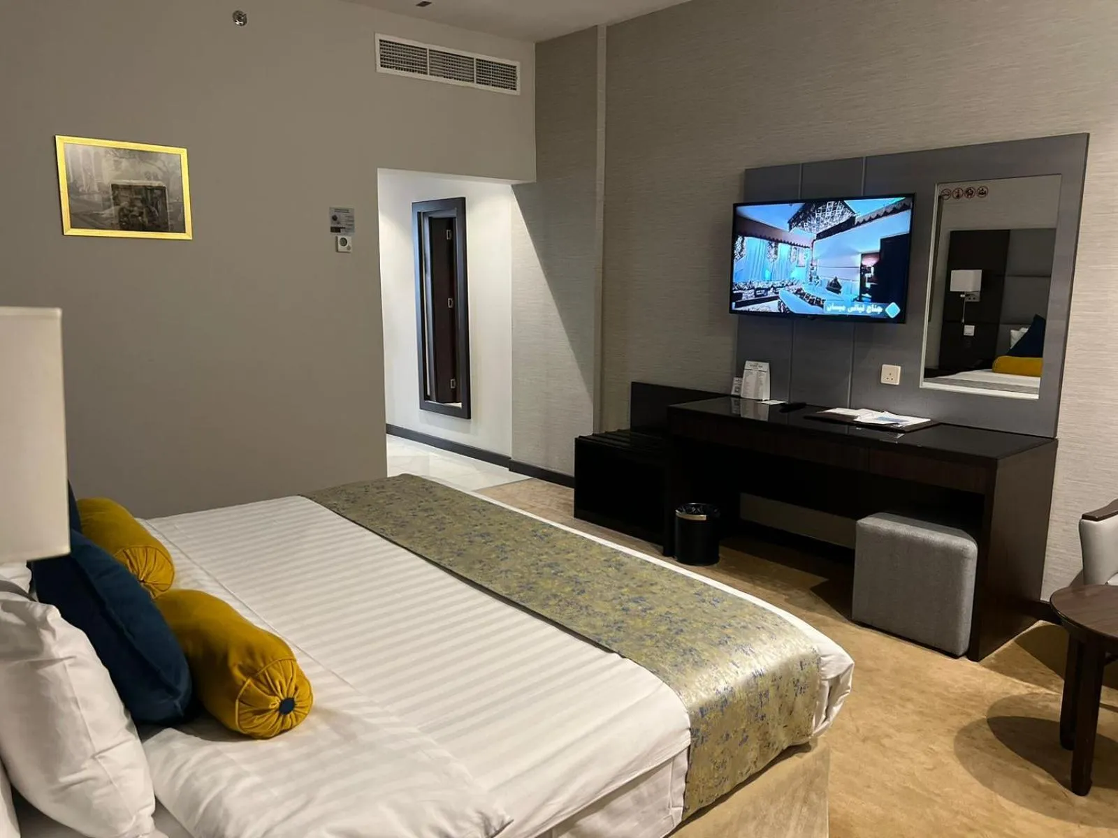 Living room, Bed in Holiday Villa Hail