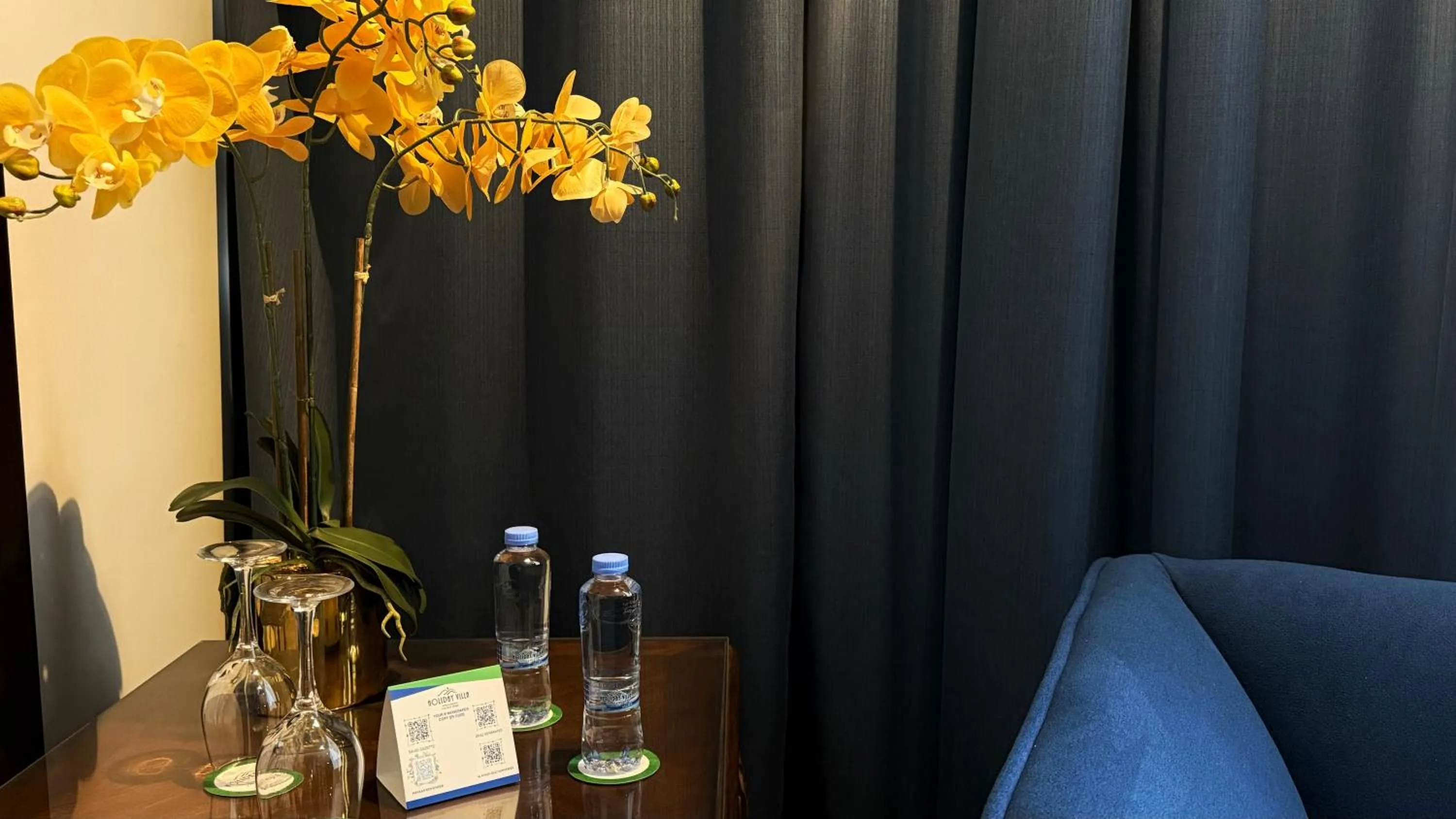 Drinks in Holiday Villa Hail