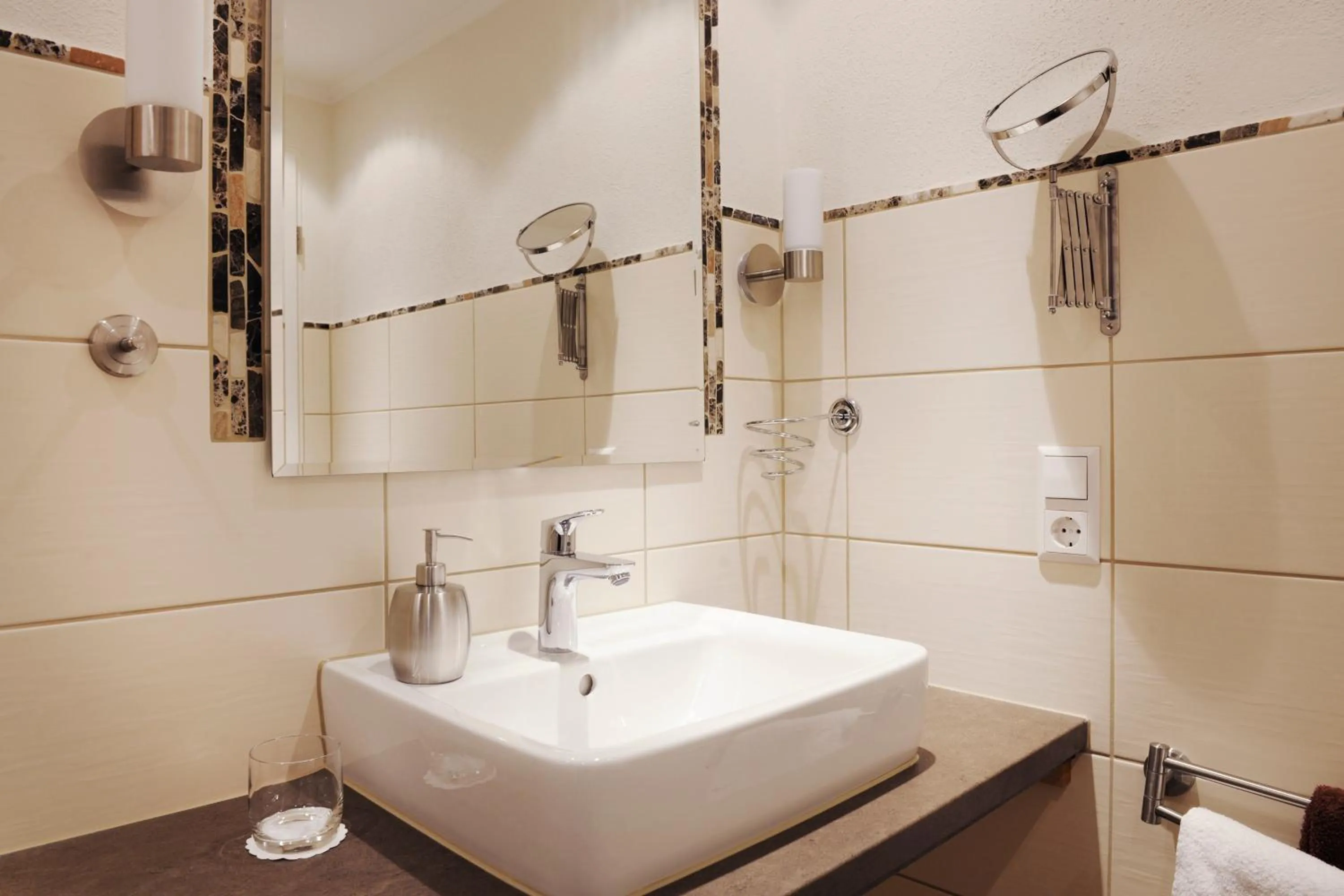 Bathroom in Winneburger Hof