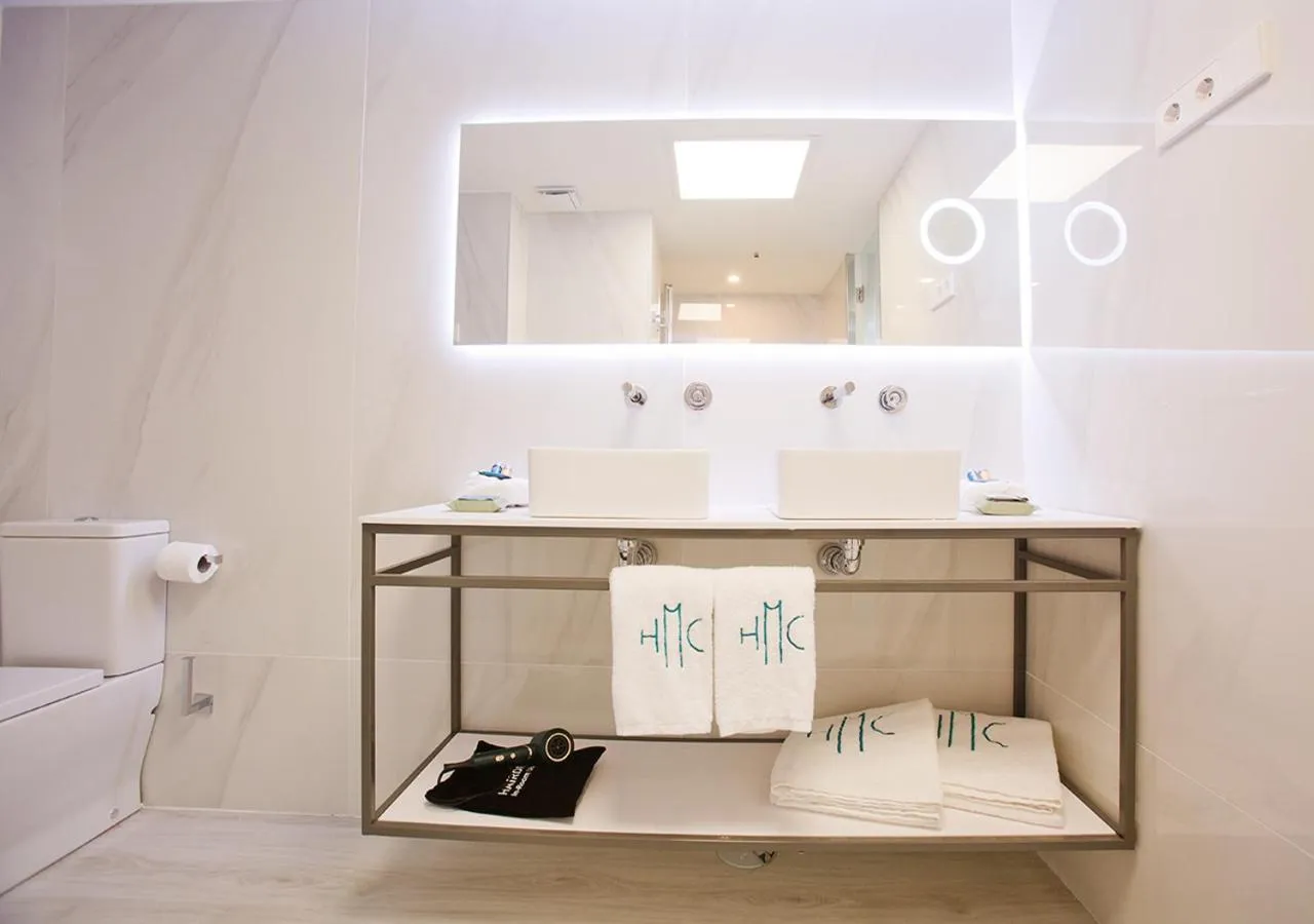 Bathroom in Hotel María Cristina