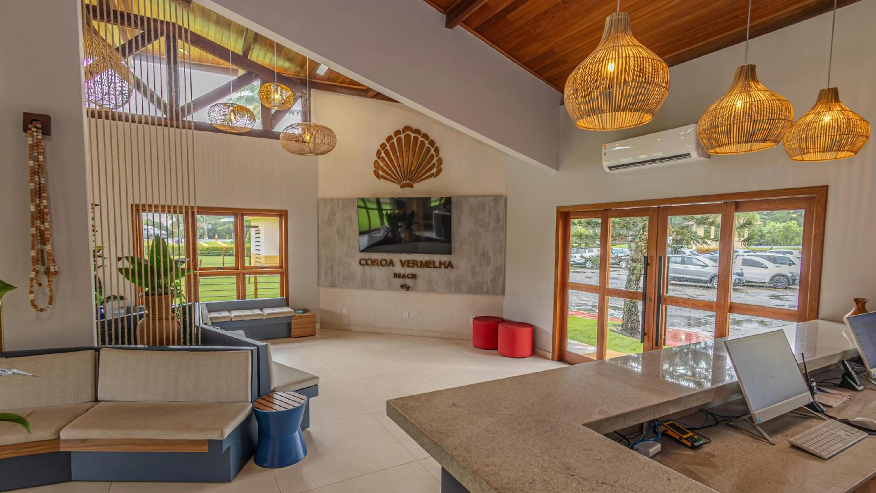 Communal lounge/ TV room in Coroa Vermelha Beach - All Inclusive