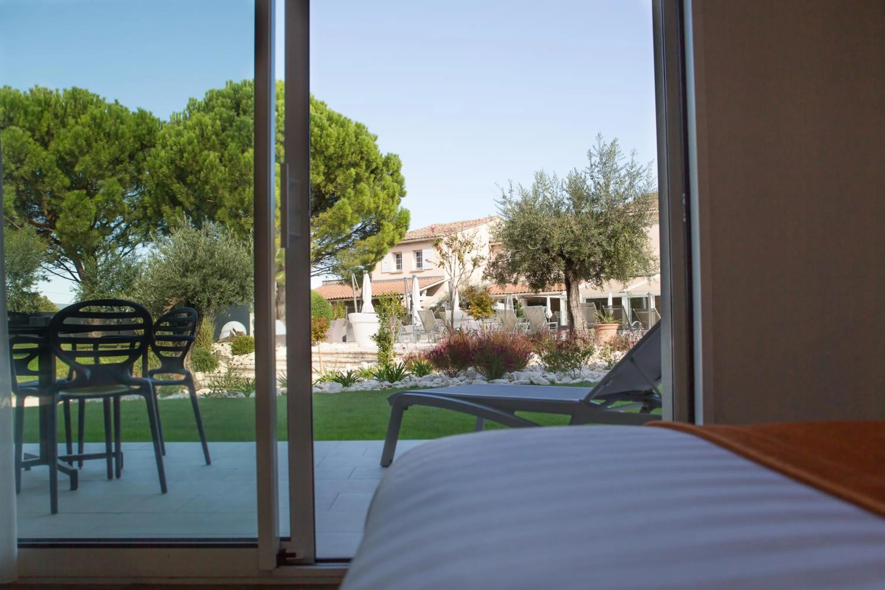 Patio, Bed in Le Domaine des Oliviers