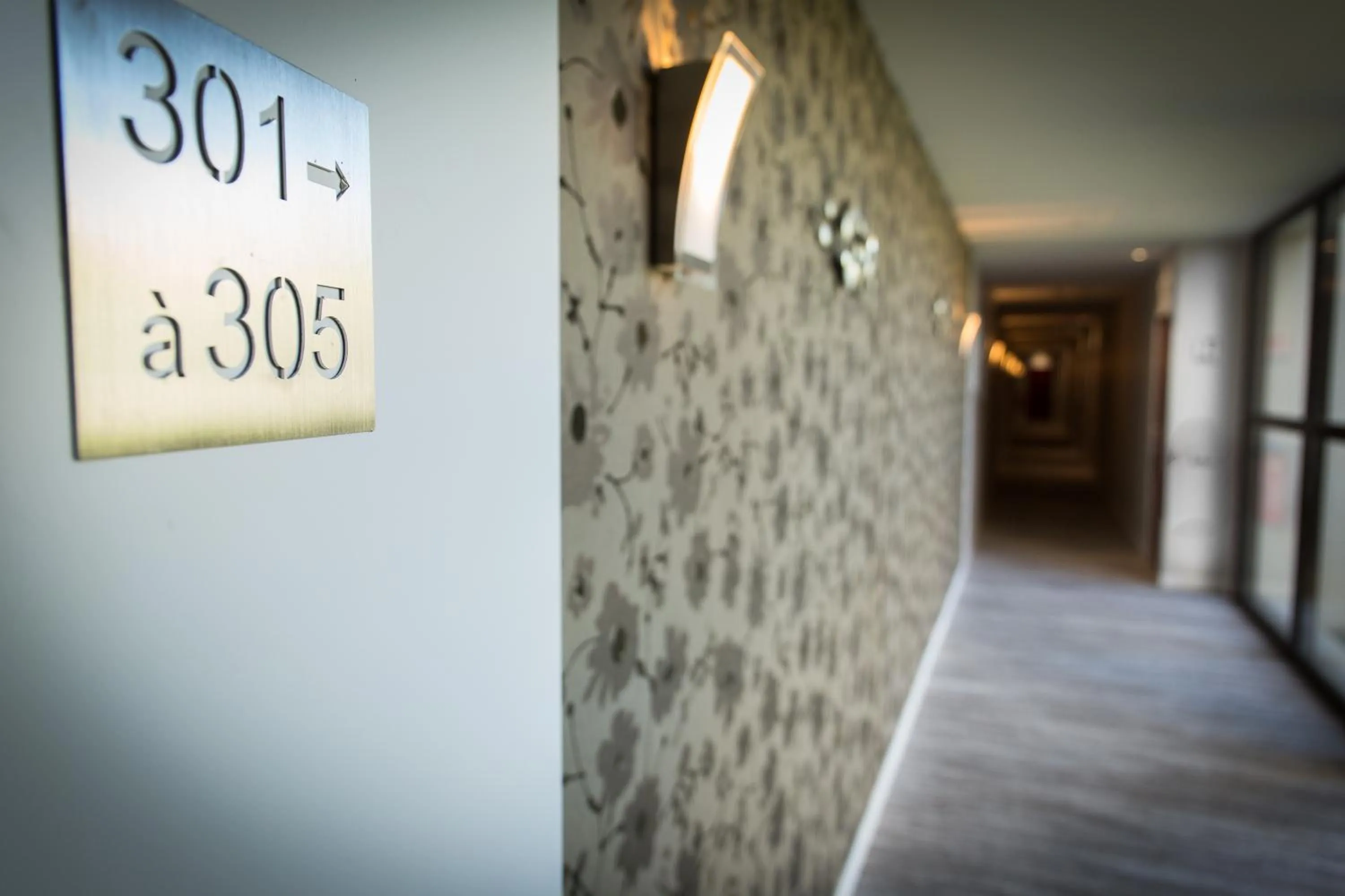 Text overlay in Le Domaine des Oliviers