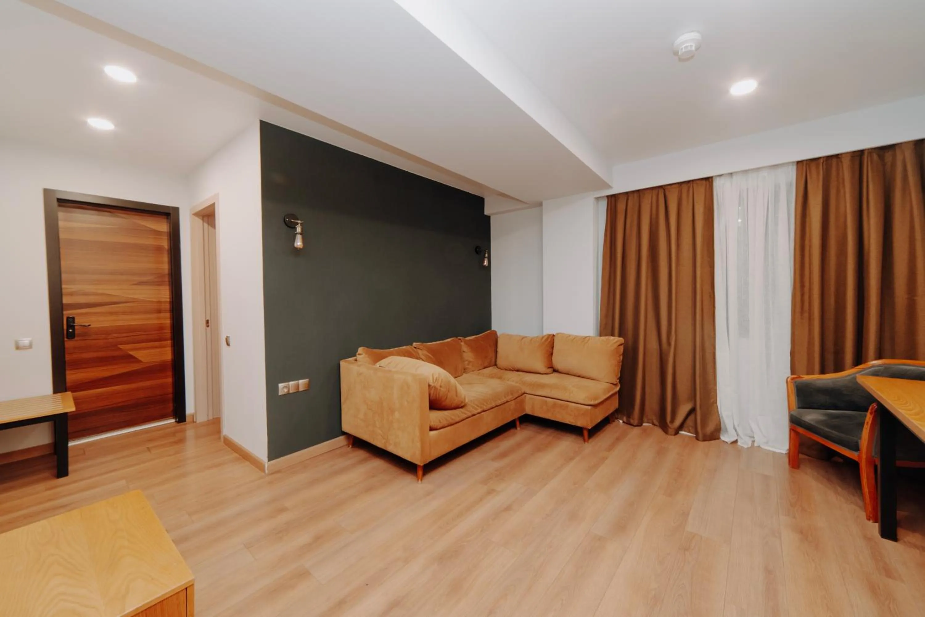 Deluxe Double Room with Balcony in Bakuriani Inn