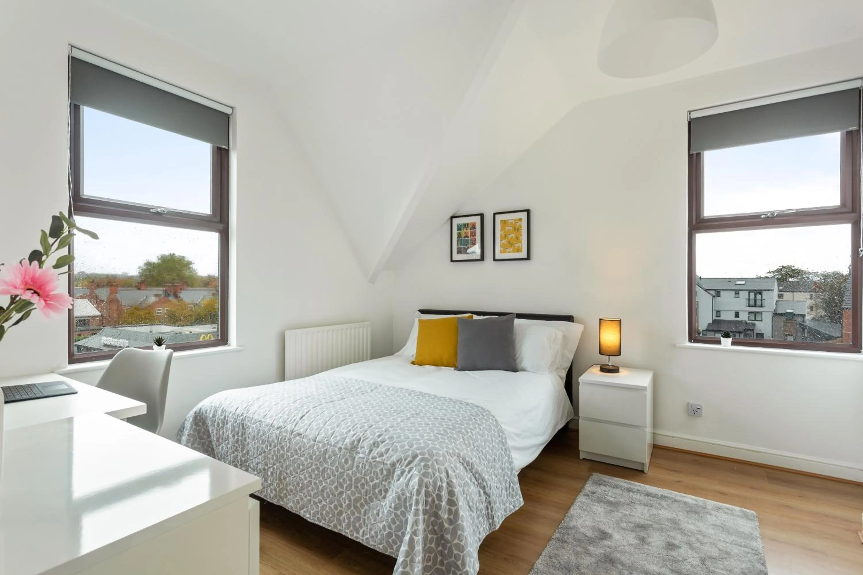 Bedroom, Bed in River Rooms Nottingham