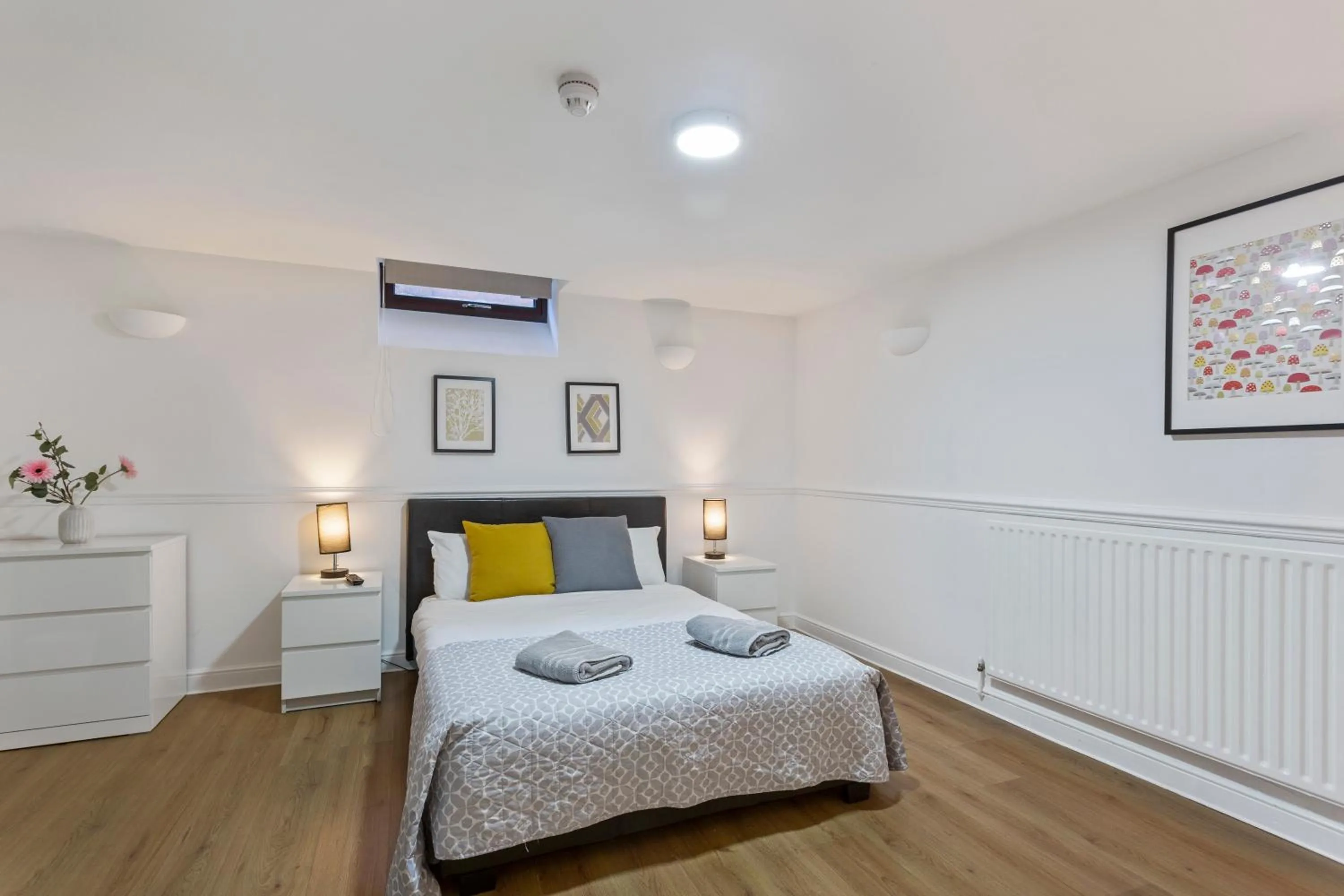 Bedroom, Bed in River Rooms Nottingham