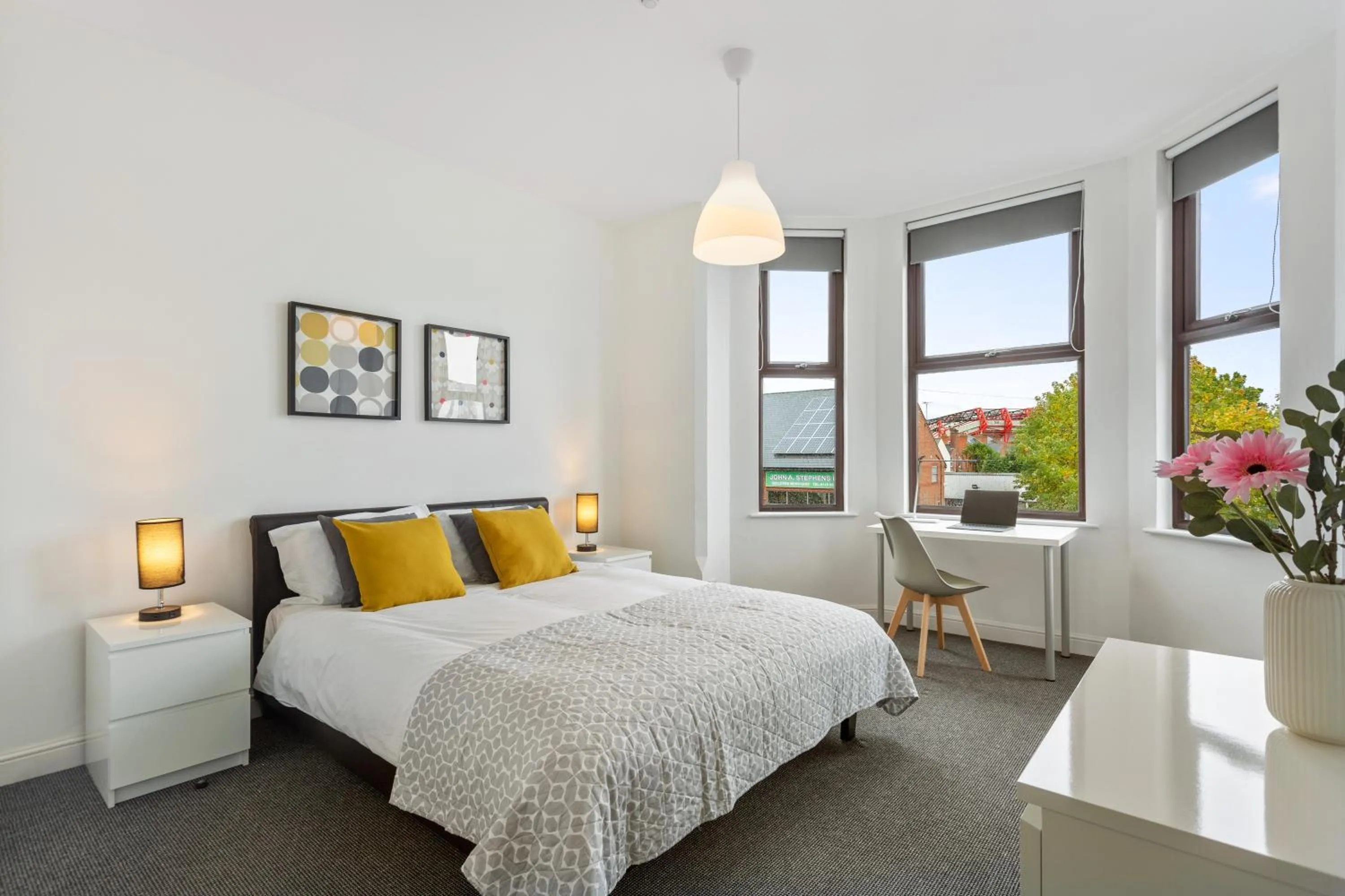 Bedroom, Bed in River Rooms Nottingham