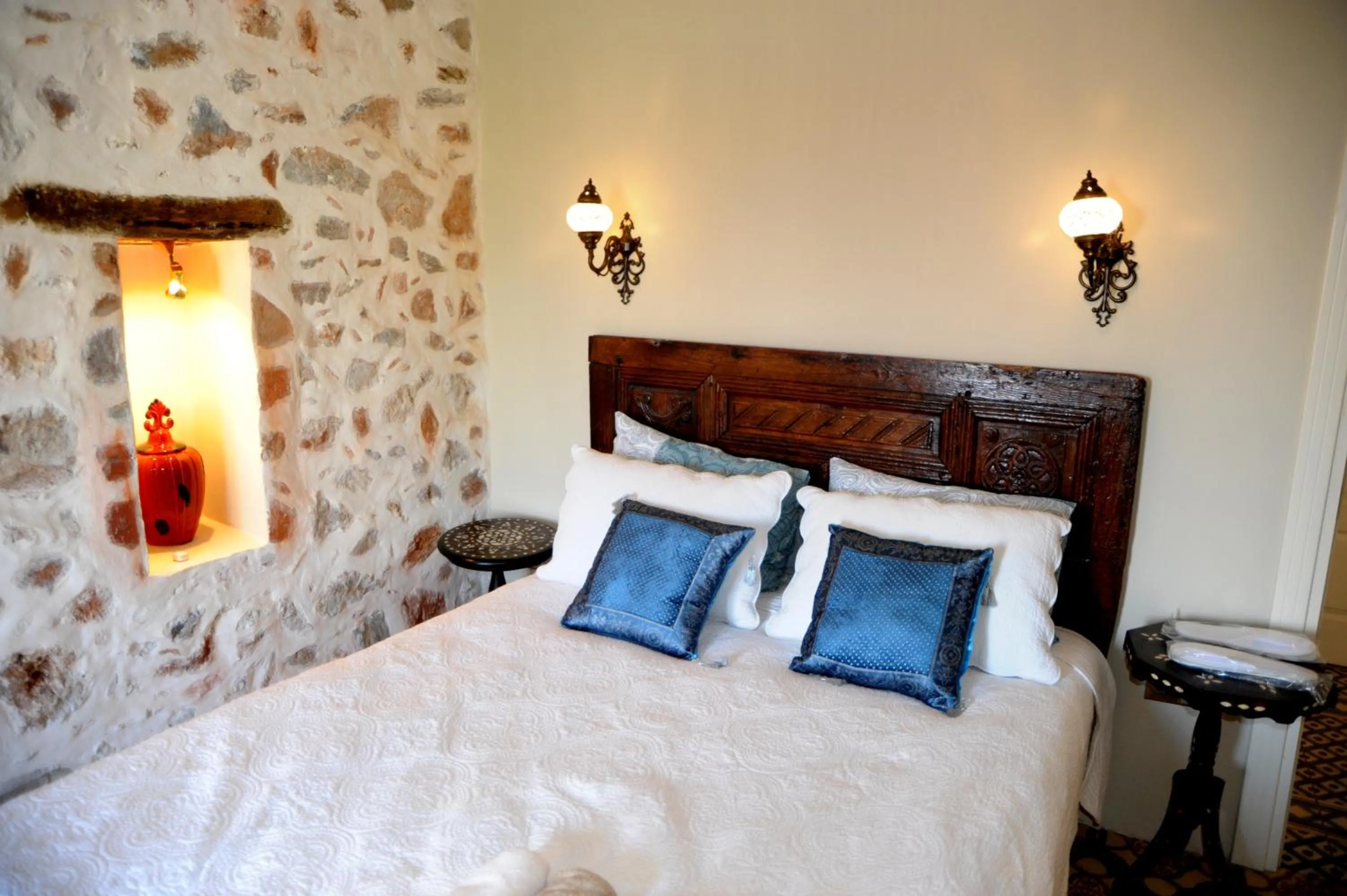 Bed in Lemon Villa Hotel