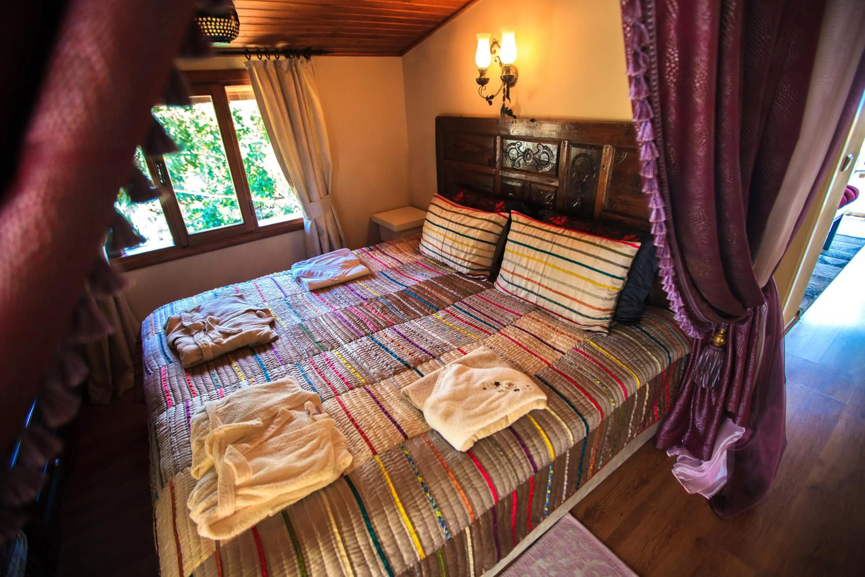 Bed in Lemon Villa Hotel