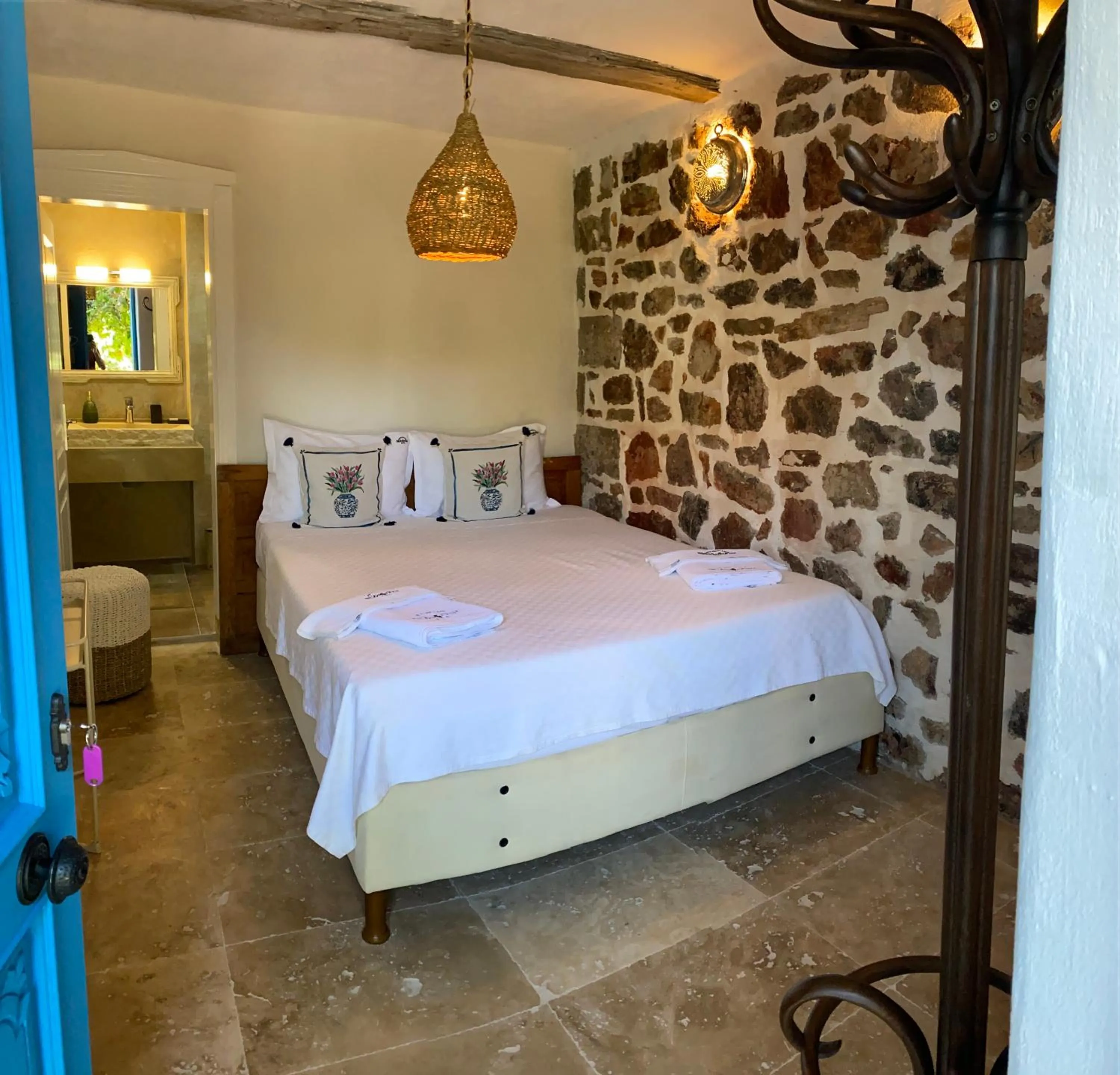 Bed in Lemon Villa Hotel