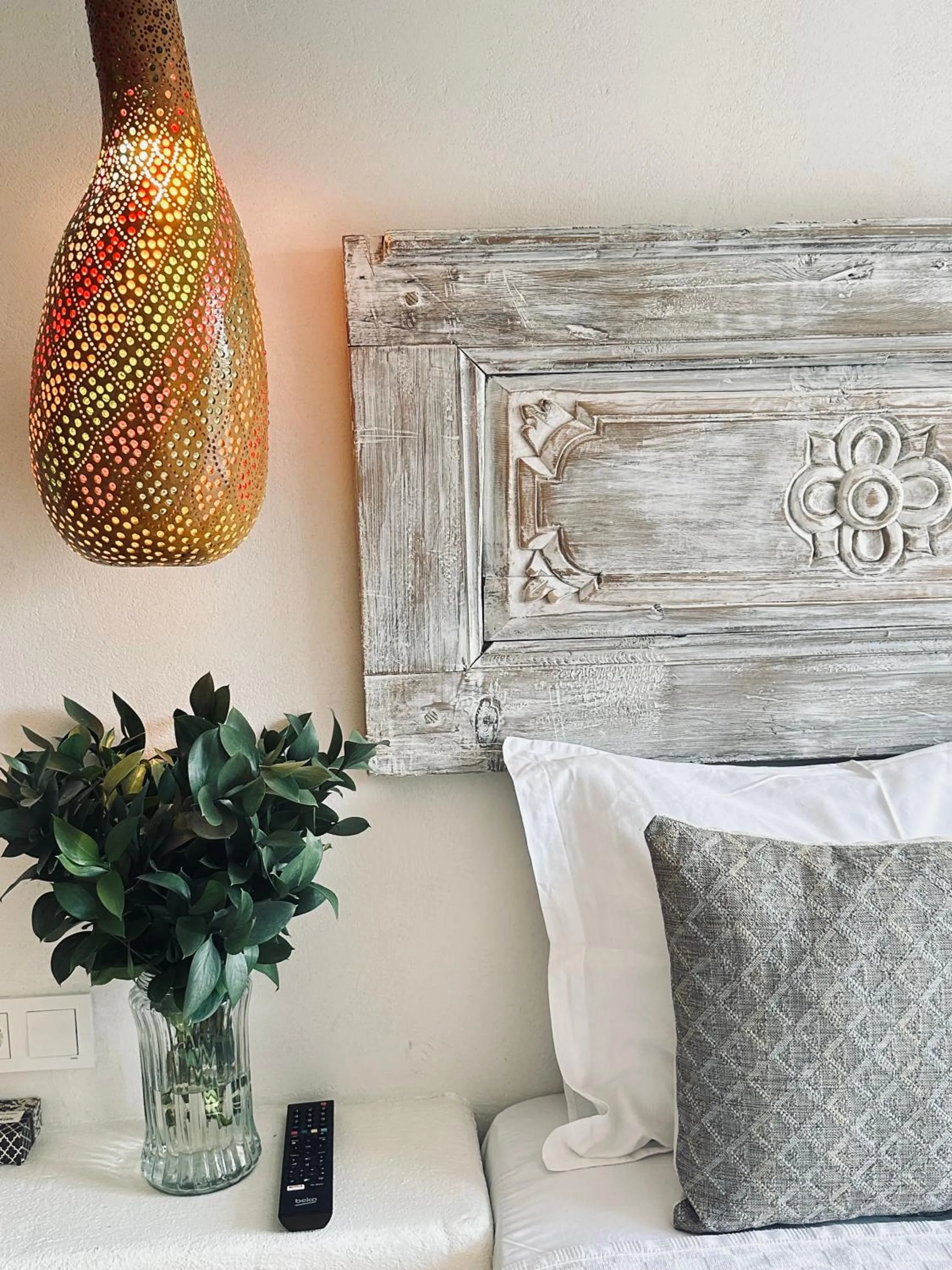 Decorative detail, Bed in Lemon Villa Hotel