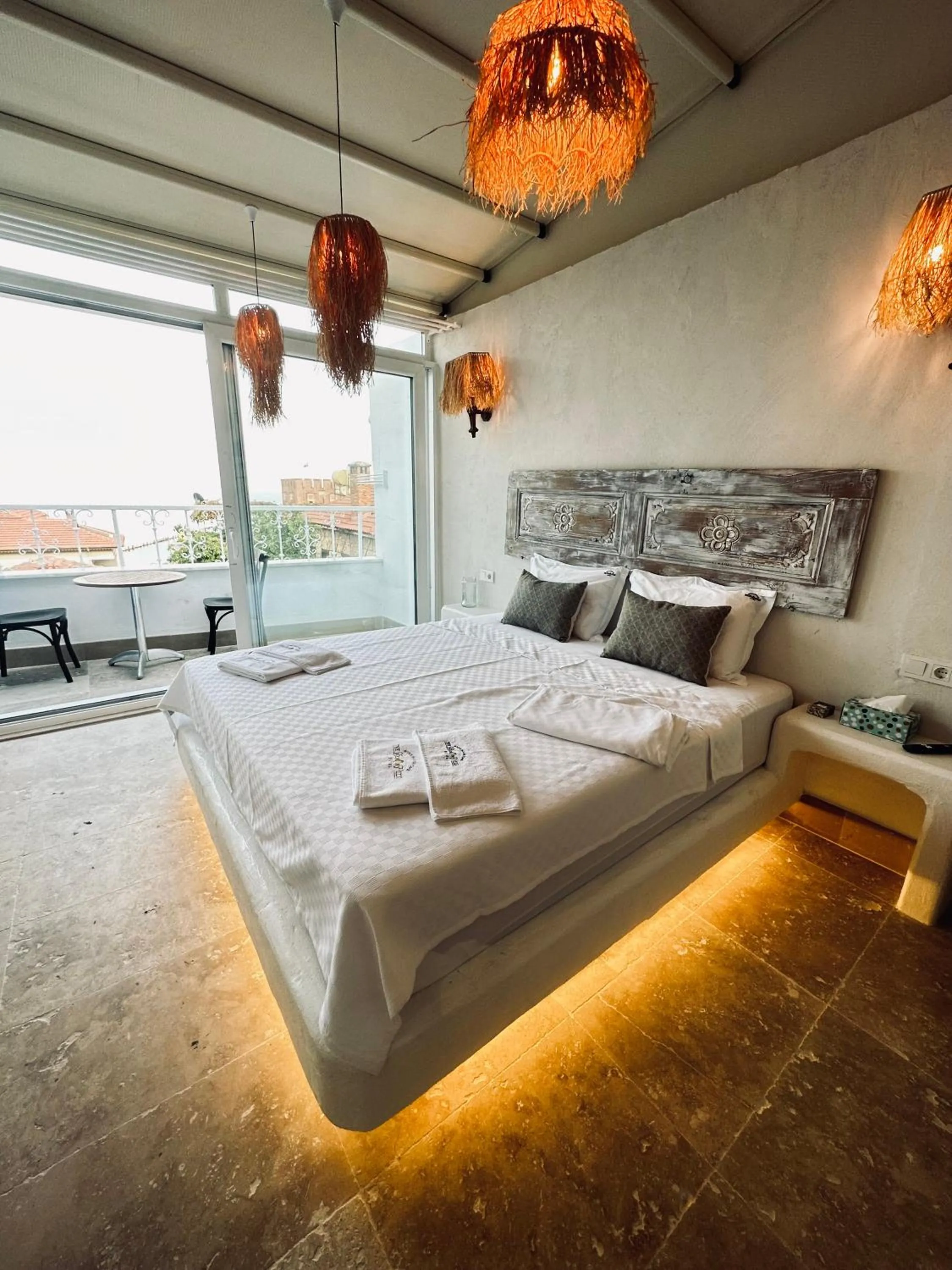 Bed in Lemon Villa Hotel