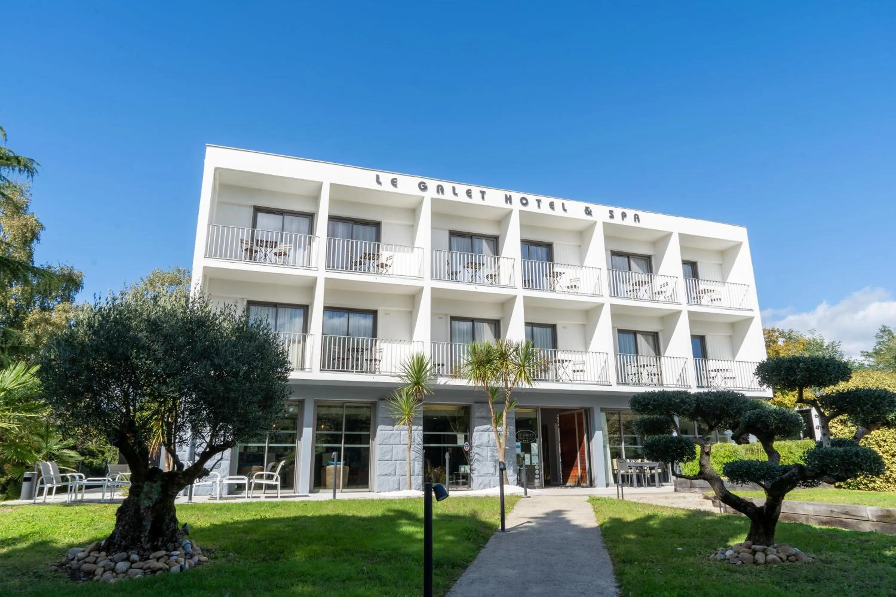 Property building in Le Galet Hotel & Spa
