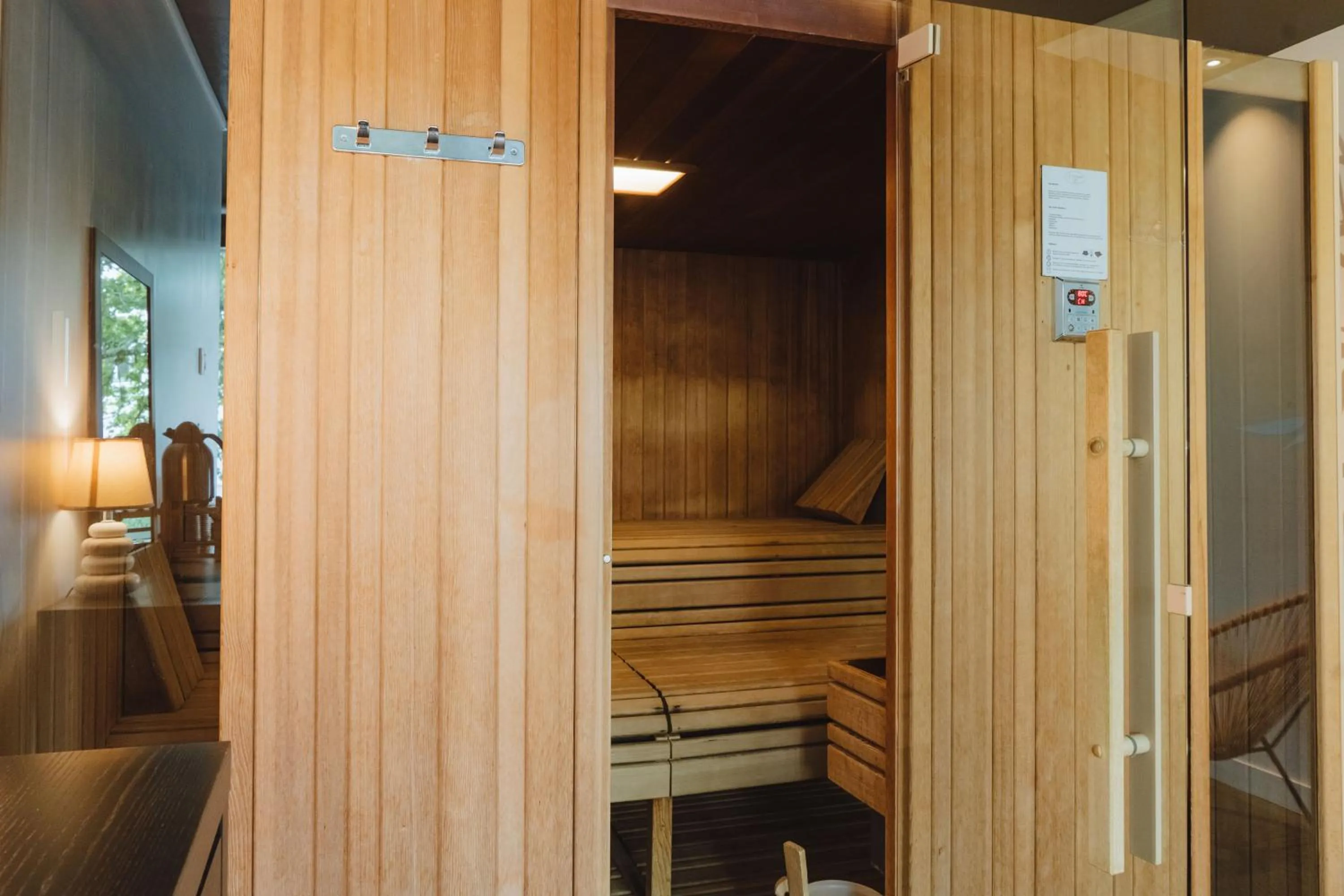 Hot Tub in Le Galet Hotel & Spa