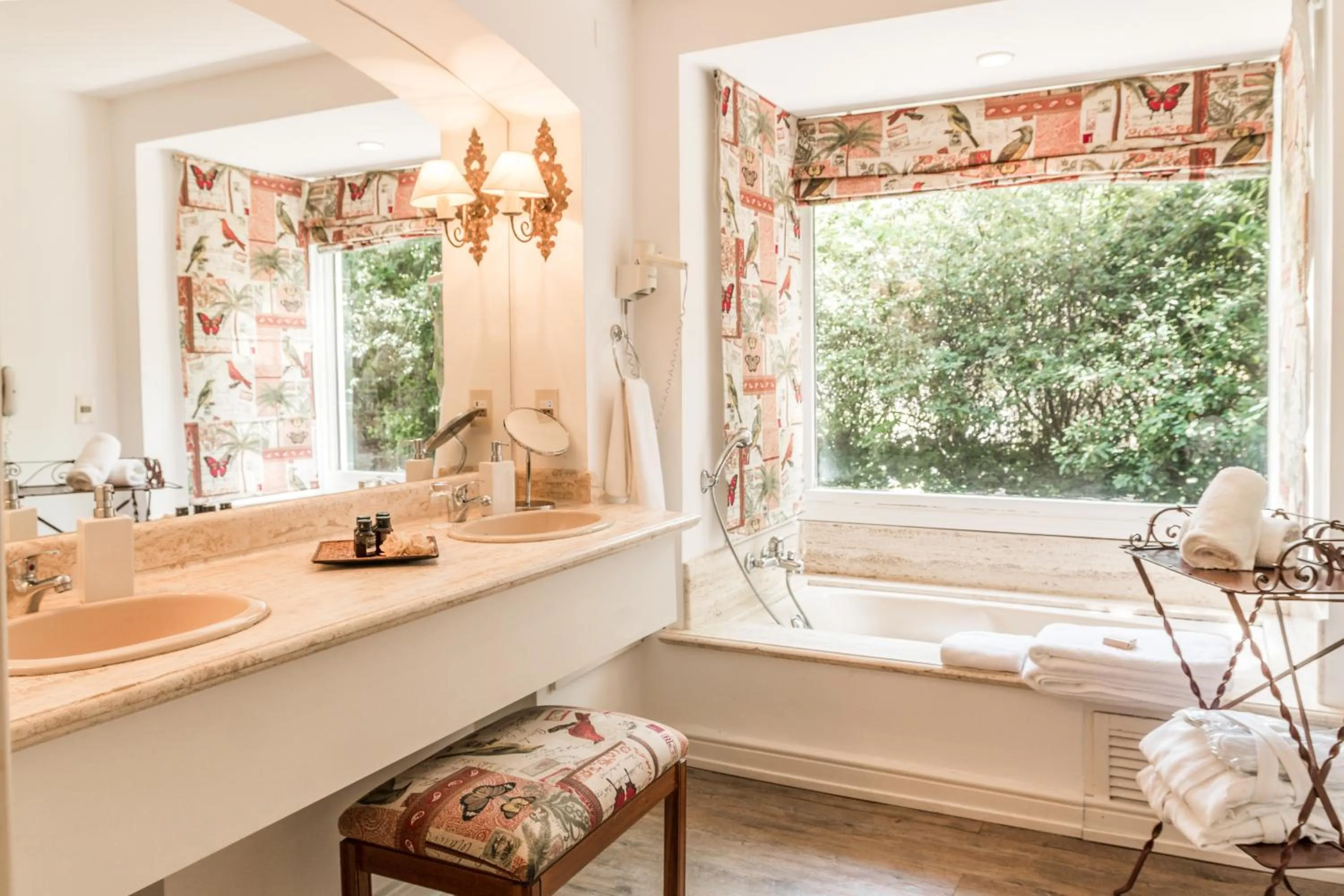 Bathroom in Hotel L'Auberge