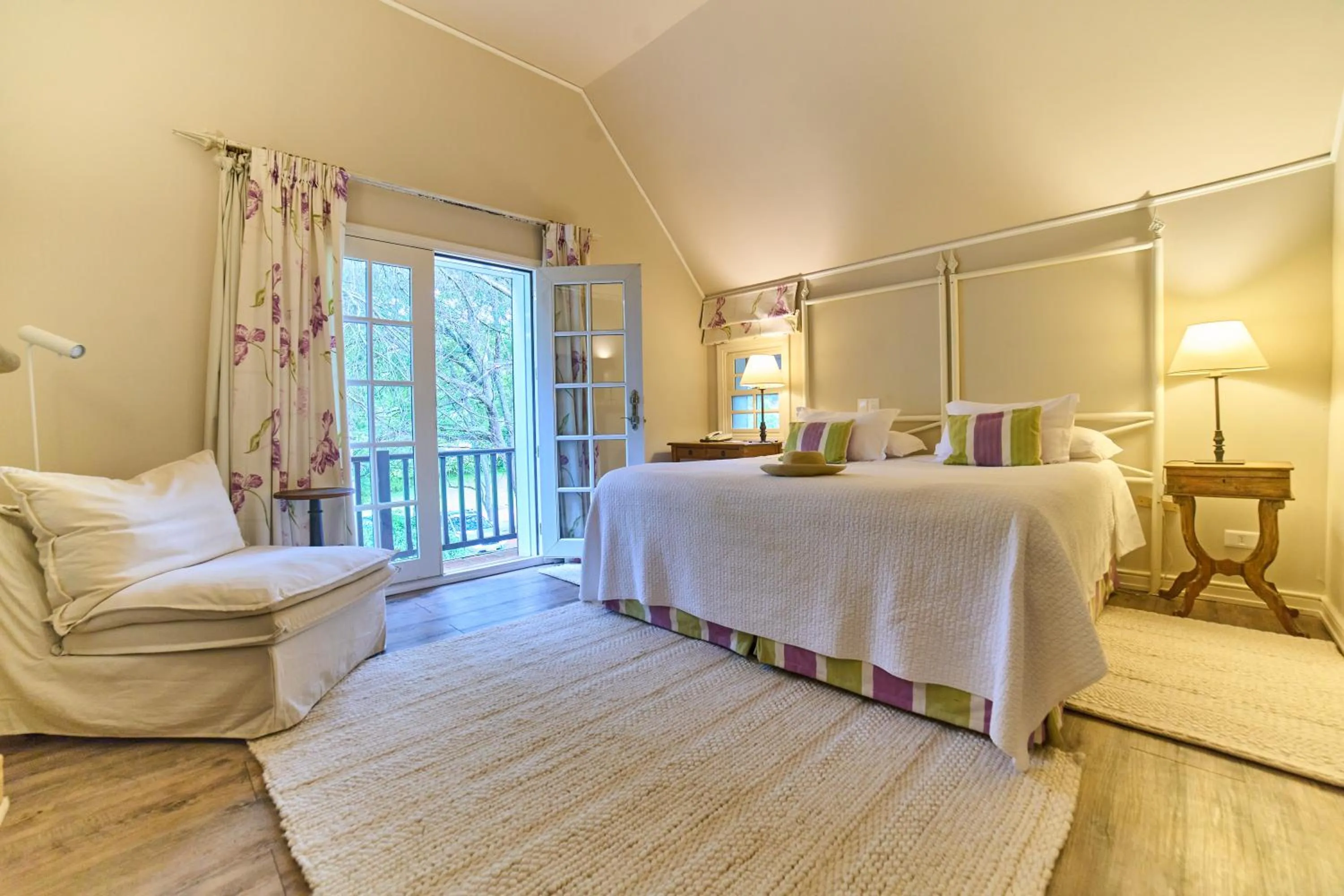 Bedroom, Bed in Hotel L'Auberge