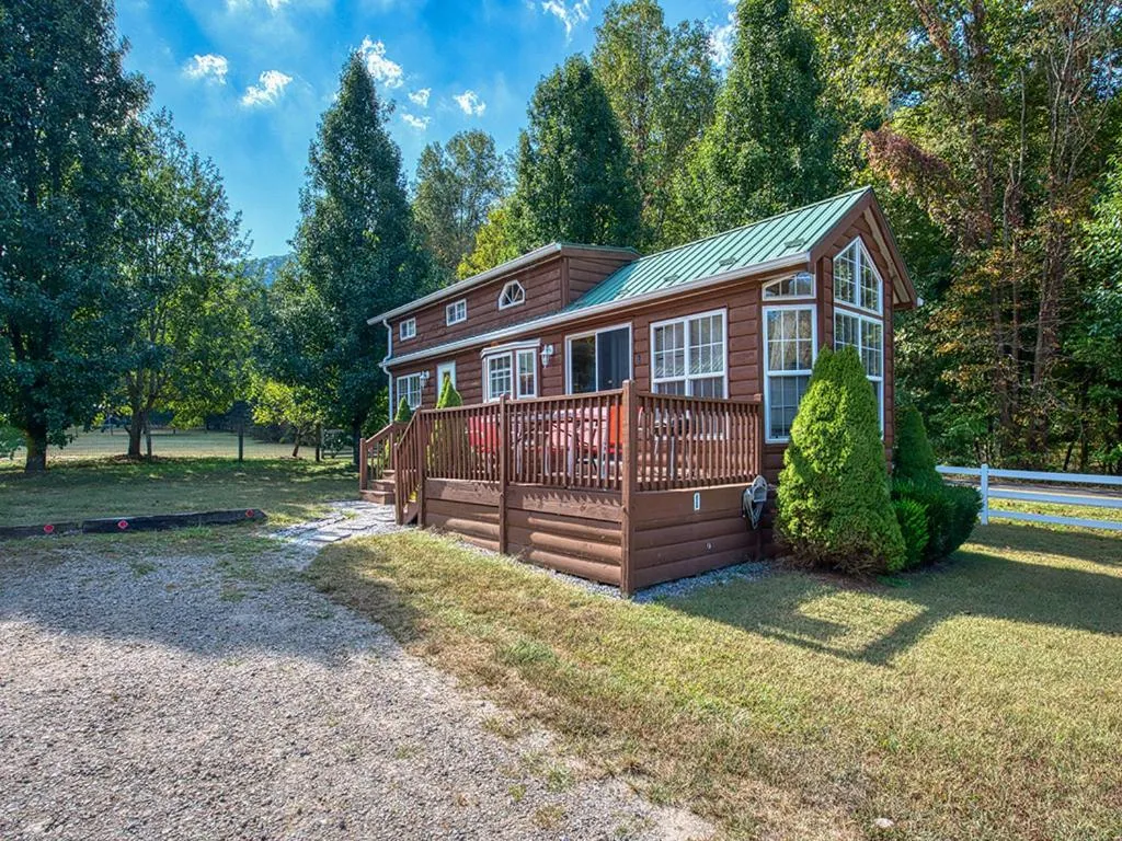 Bedroom in Maggie Valley Cabin Rentals