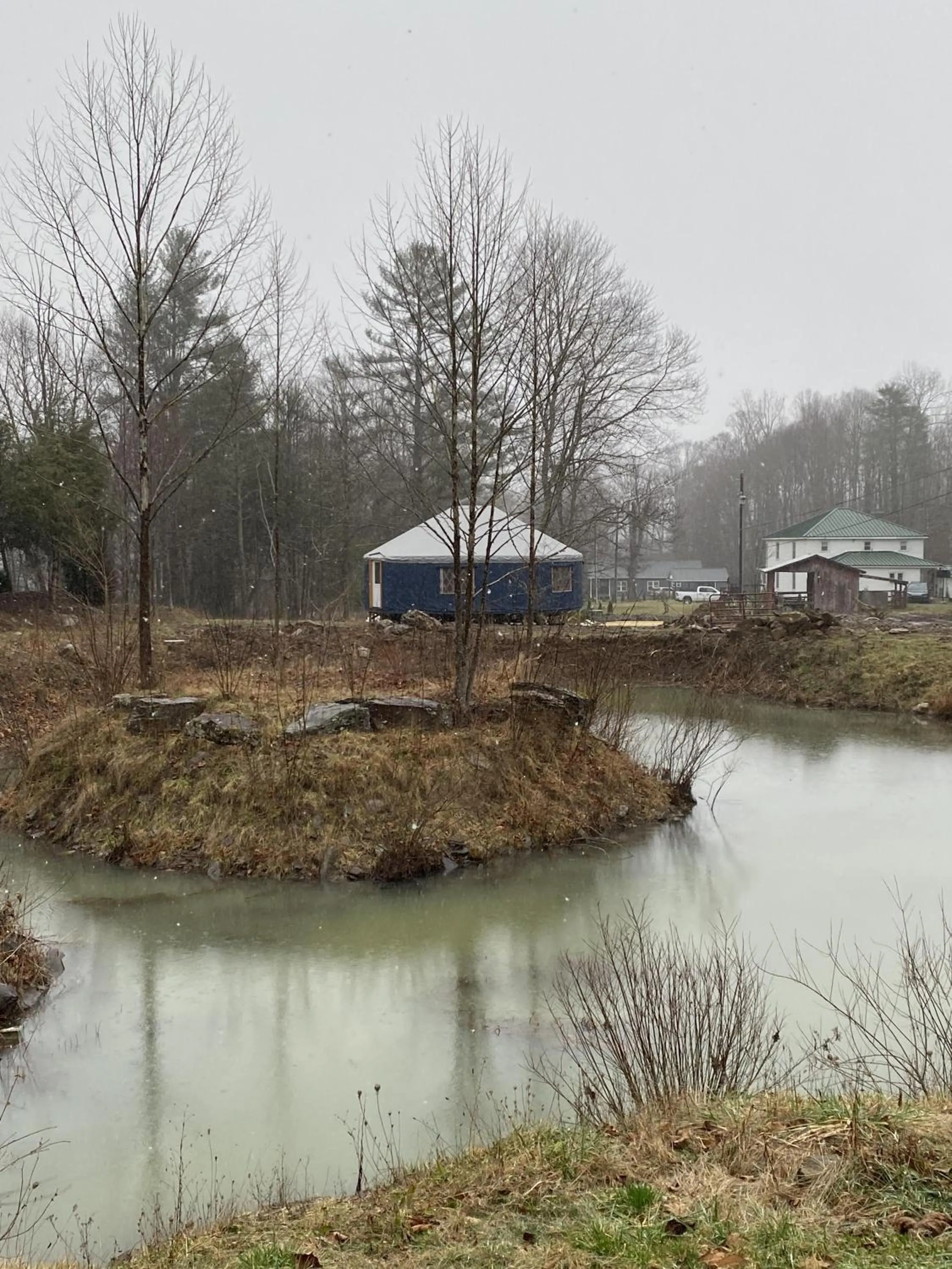 Property building in Maggie Valley Cabin Rentals