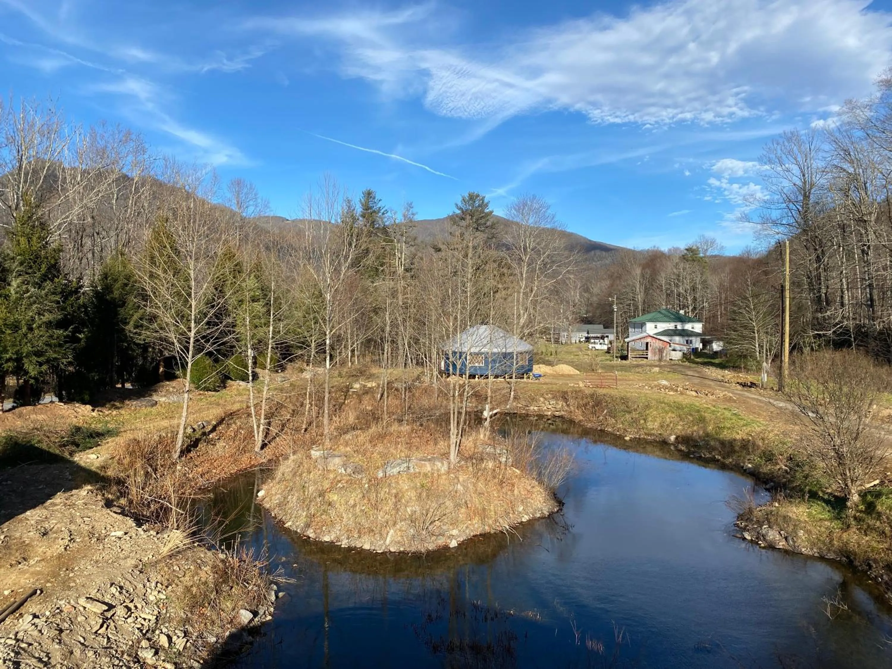 Property building in Maggie Valley Cabin Rentals
