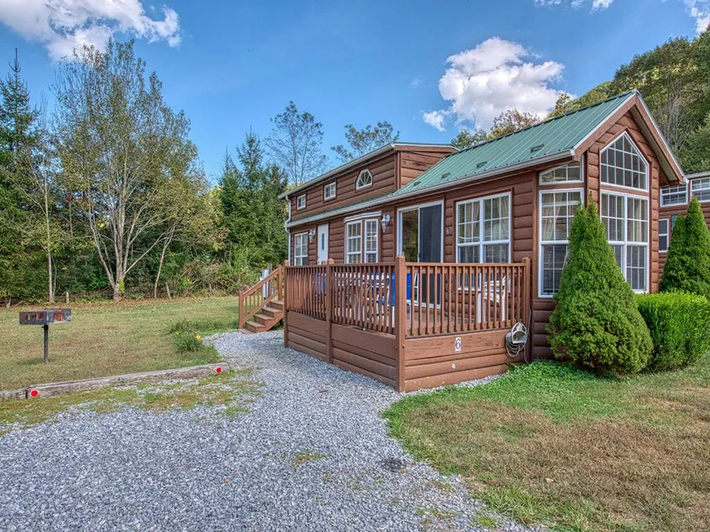 Bedroom in Maggie Valley Cabin Rentals