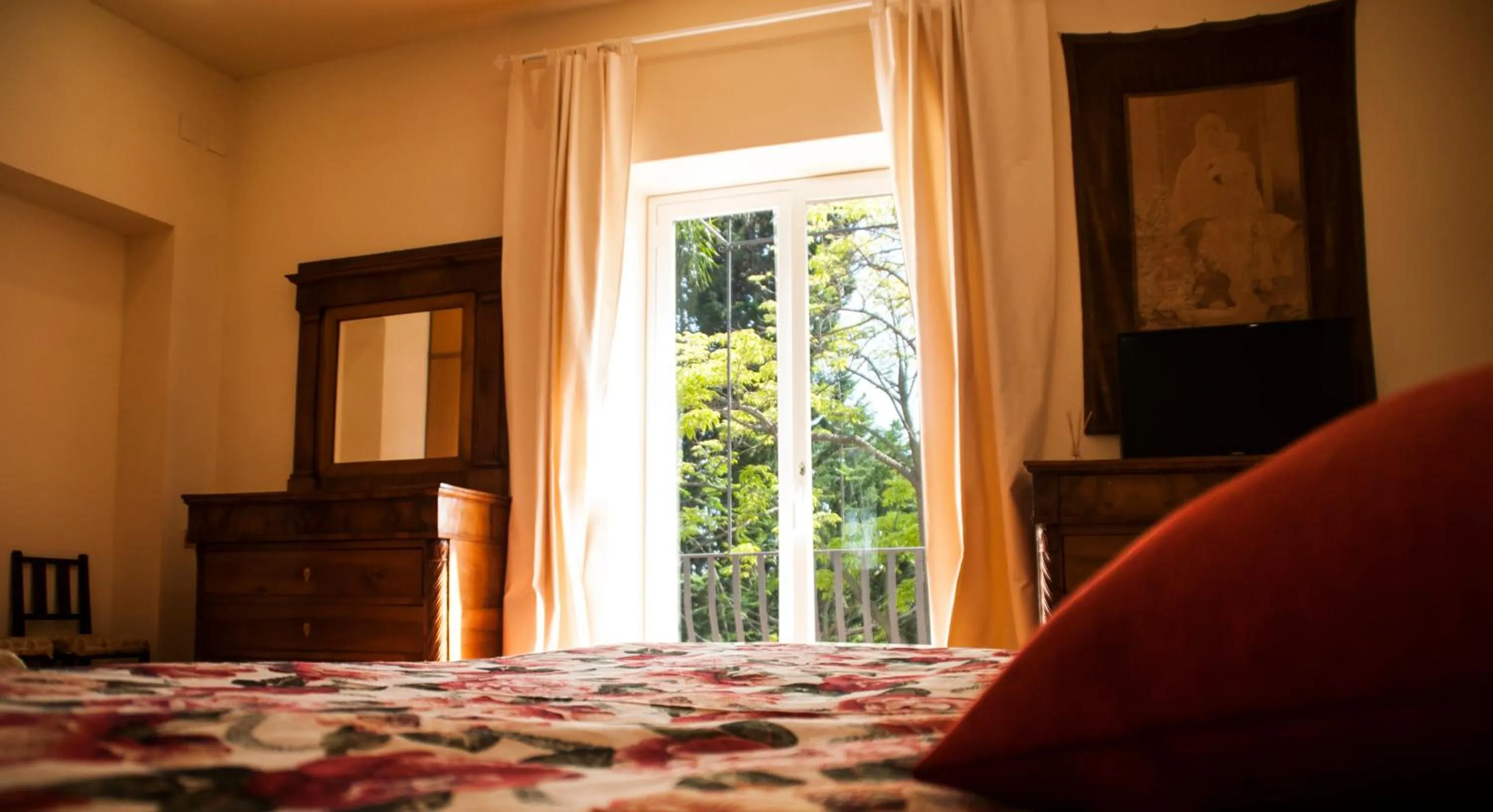 Garden view, Bed in B&B La Villa