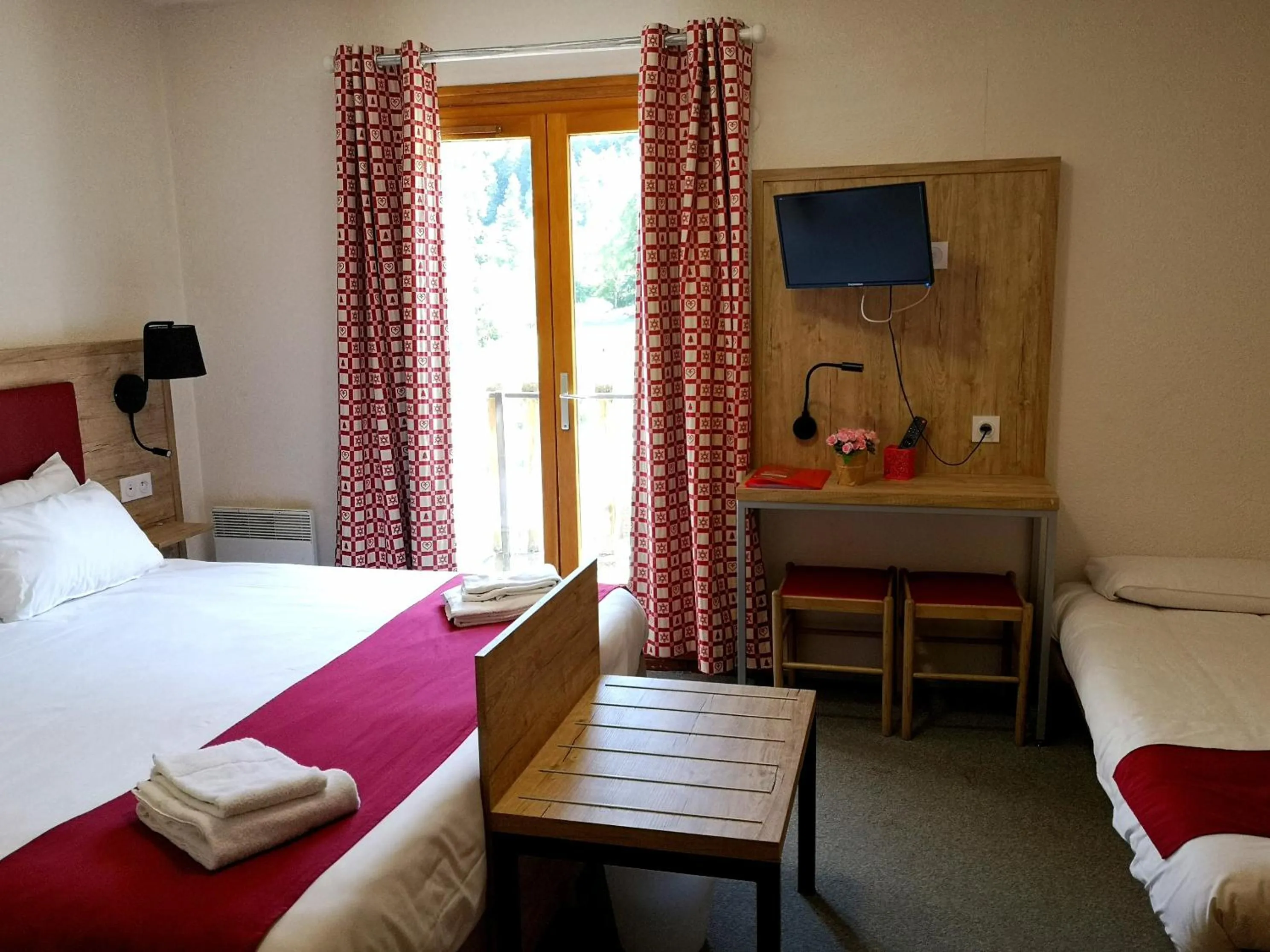 Bed in Hôtel Espace Montclar