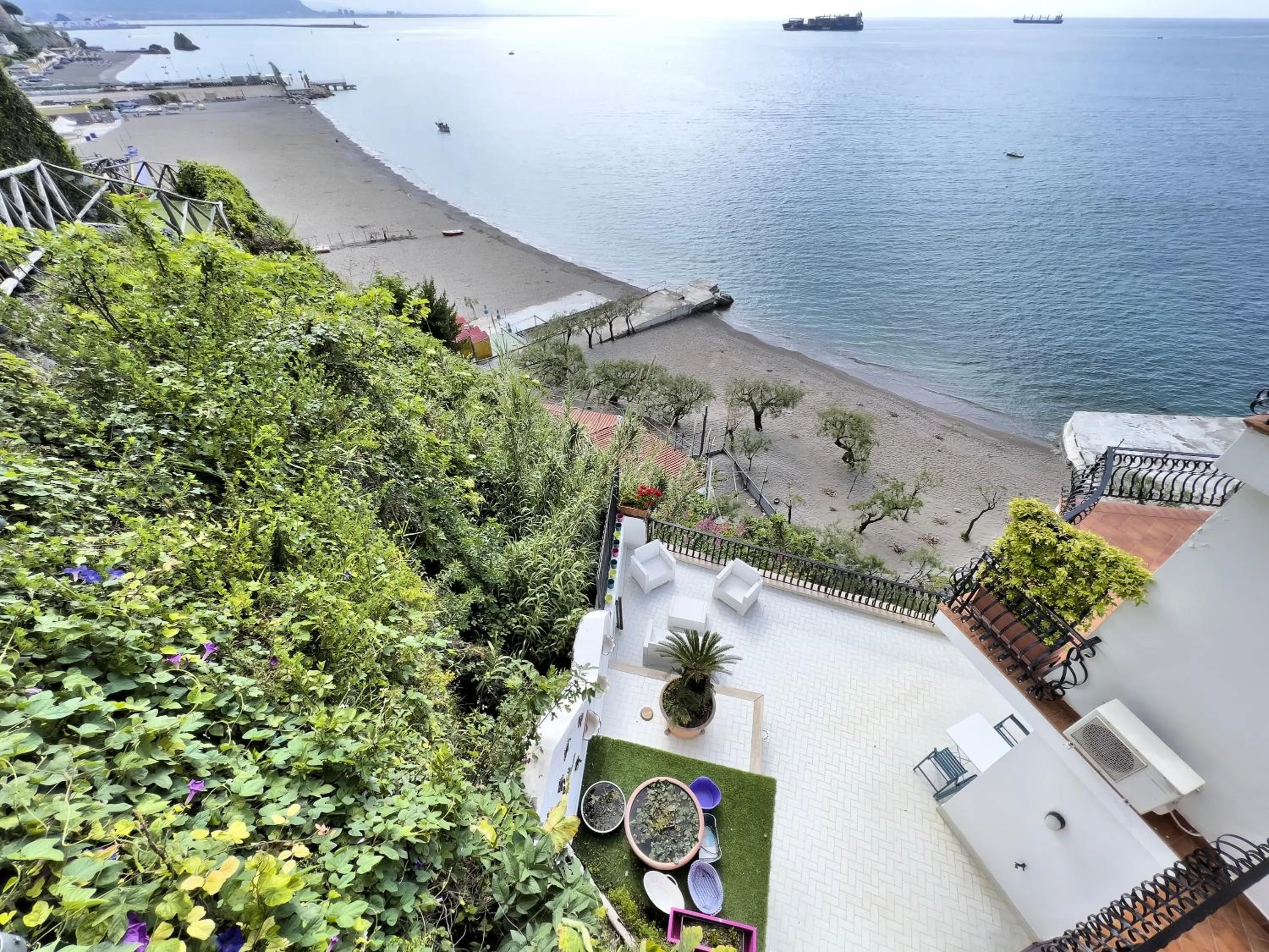 Bird's eye view in Due Relais - Panoramic Sea View Suites